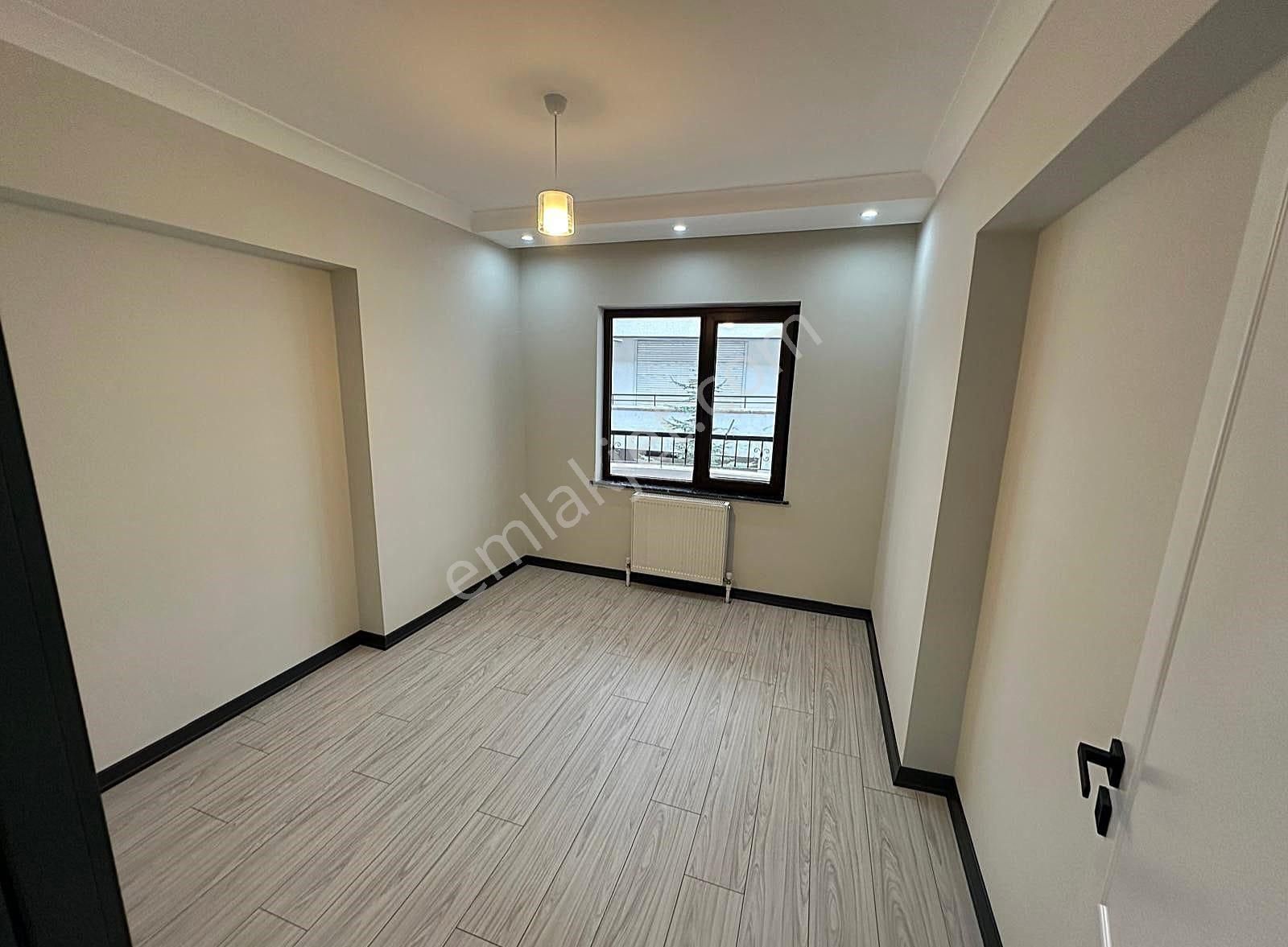 Atanora Vadi'den 1059.cadde Üzerinde Kabil Caddesi Yakını 4+1 Süperlüx Yapılı Çift Banyolu - Görsel 32