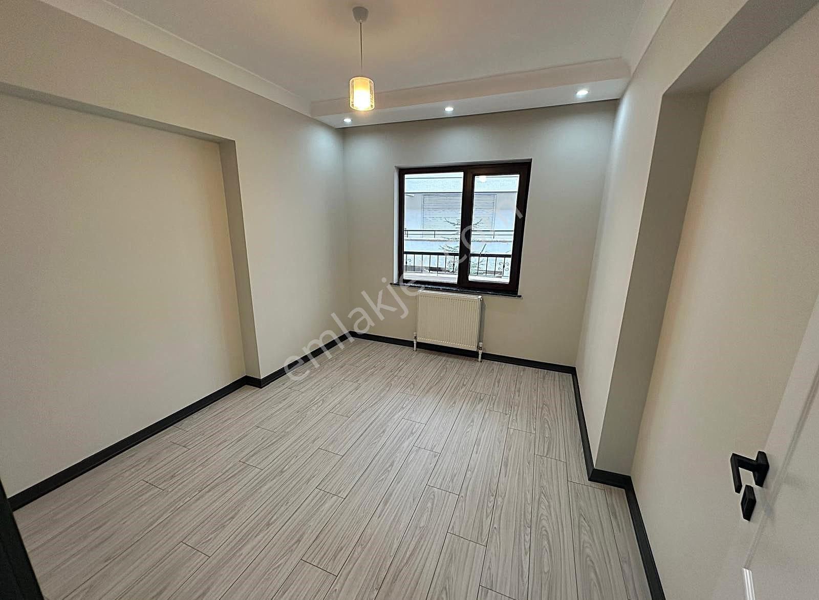 Atanora Vadi'den 1059.cadde Üzerinde Kabil Caddesi Yakını 4+1 Süperlüx Yapılı Çift Banyolu - Görsel 5