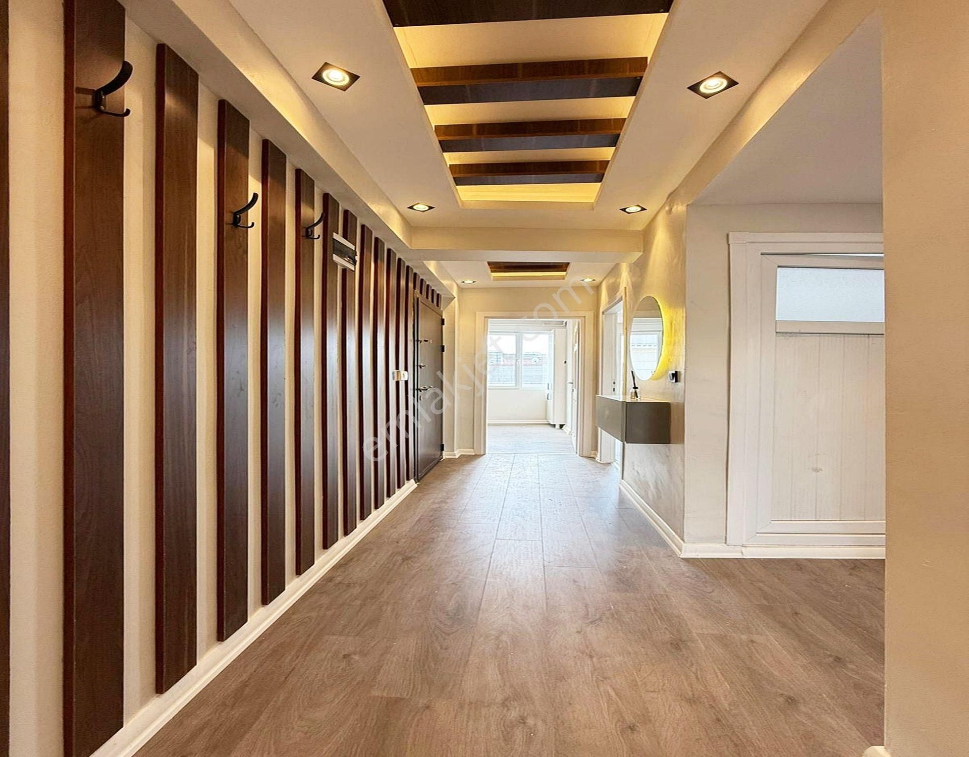 Esenyurt Meydana 1 Adım Mesafede 2+1 Ultra Lüks Daire !!! - Görsel 2