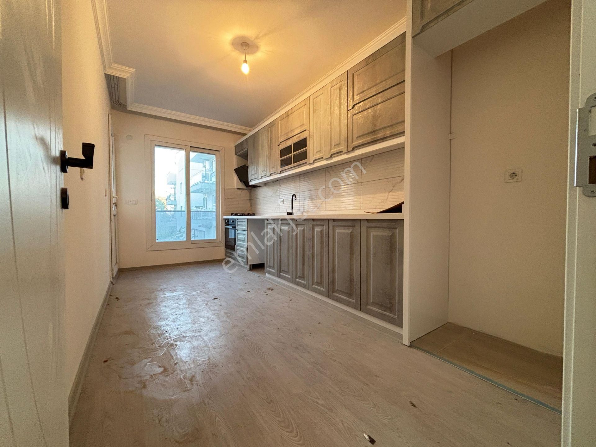 İzmir Seferihisar Ürkmez Merkezde Kat Mülkiyetli Asansörlü 3+1 Satılık Daire - Görsel 16