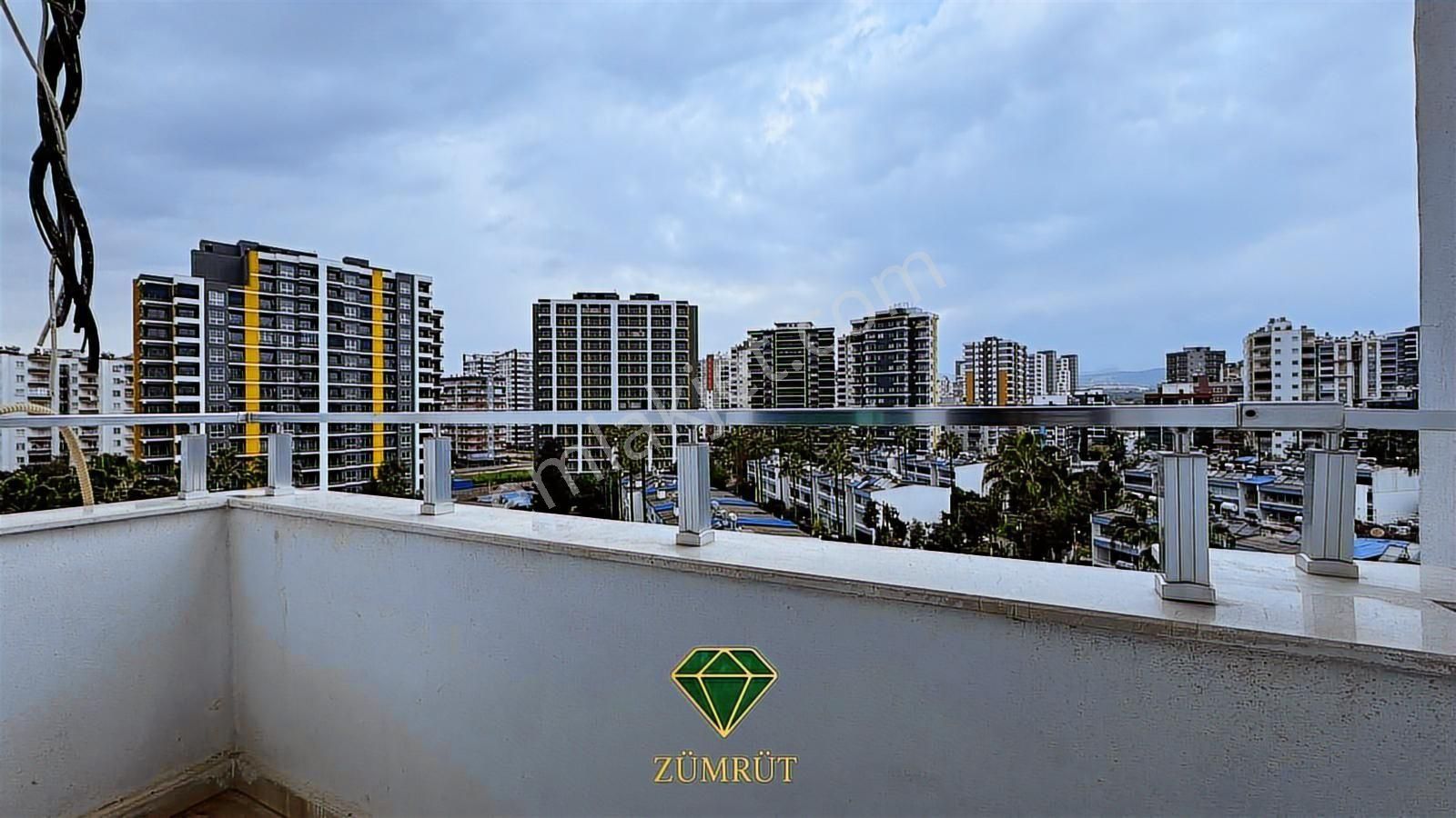 Zümrüt'ten Mezitli Deniz Mahallesi'nde 2+1 Kiralık Daire - Görsel 2