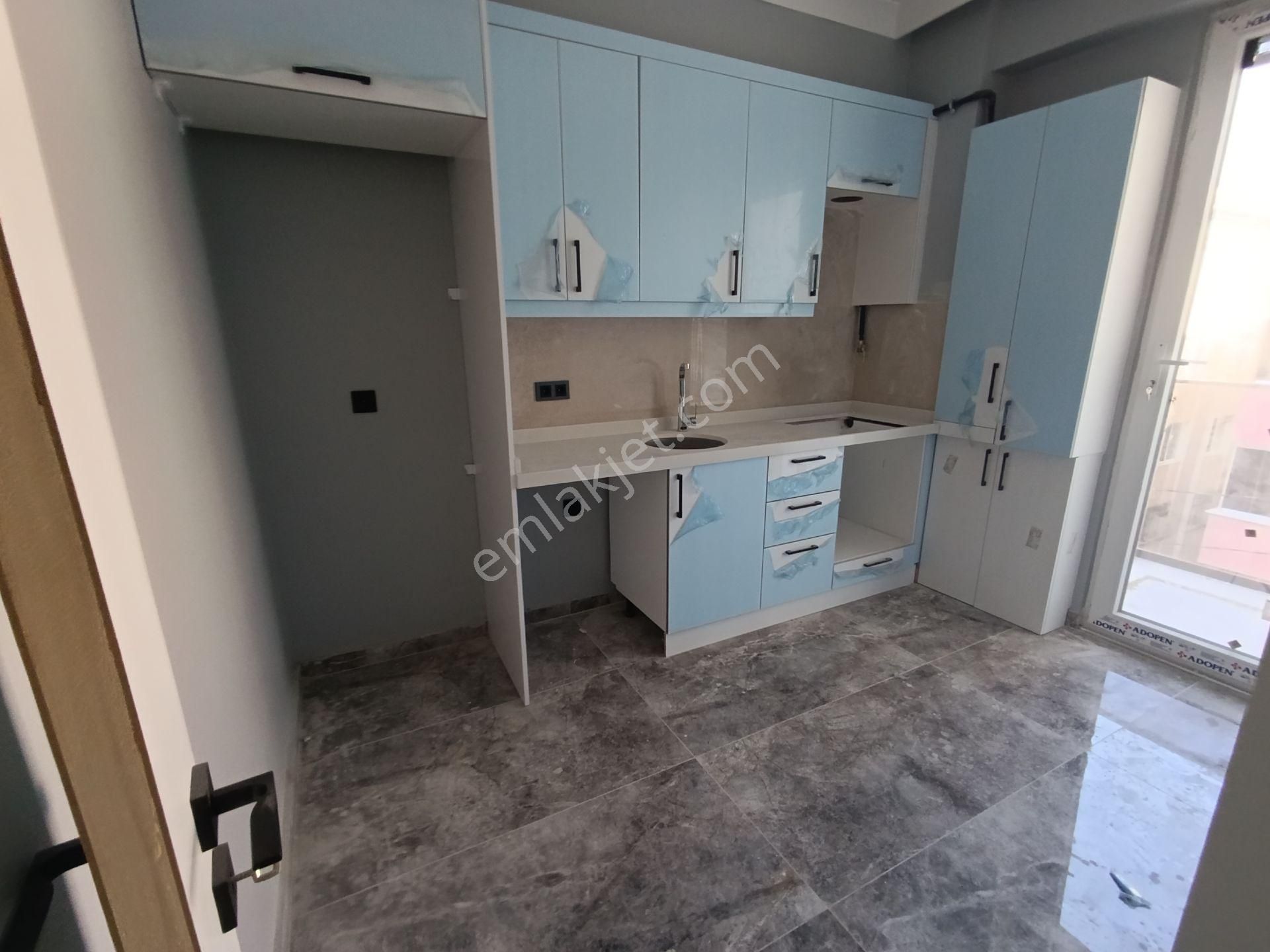 Pendik Esenyalı"da Satılık 3+1 120m2 Sıfır Asansörlü Kapalı Açık Otoparklı Daire - Görsel 16