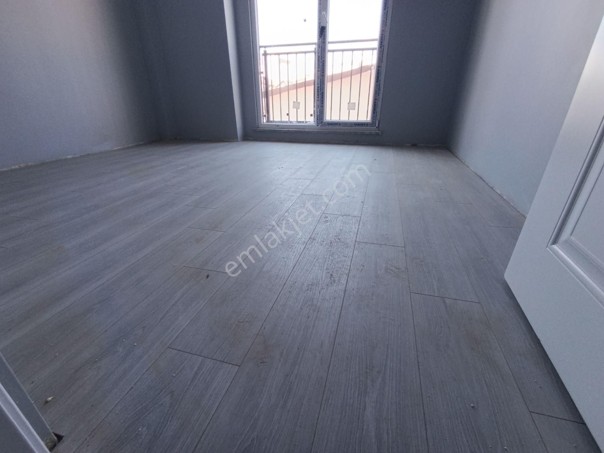 Pendik Esenyalı"da Satılık 3+1 120m2 Sıfır Asansörlü Kapalı Açık Otoparklı Daire - Görsel 12