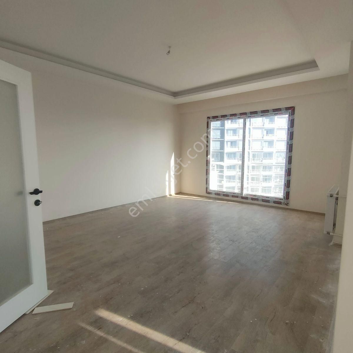 Zümrüt'ten Mezitli Seymenli Mah. Havuzlu Sıfır 2+1 Sat. Daire - Görsel 14