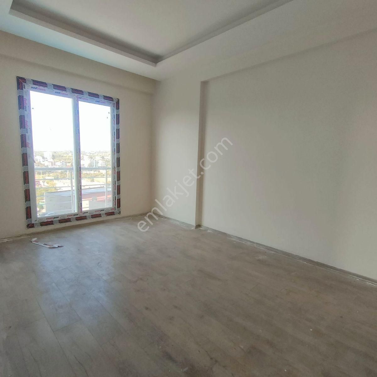 Zümrüt'ten Mezitli Seymenli Mah. Havuzlu Sıfır 2+1 Sat. Daire - Görsel 12