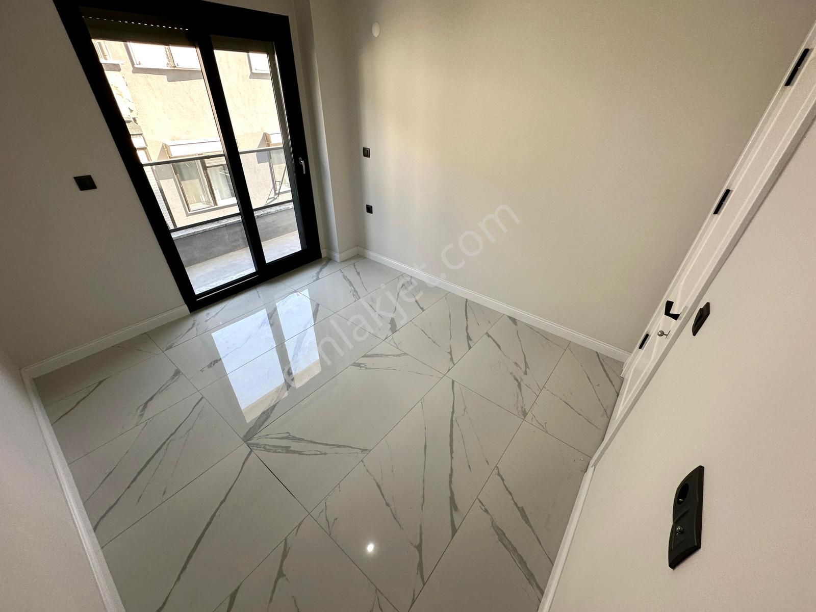 🏡 Referans'tan İkizçay'da Yerden Isıtmalı Ara Kat Denize 50 Mt Lüx 2+1 Daire - Görsel 3