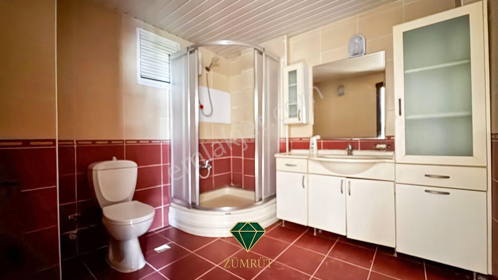 Zümrüt'ten Atatürk Mah. 3+1, 180 M2 Kiralık Daire - Görsel 9