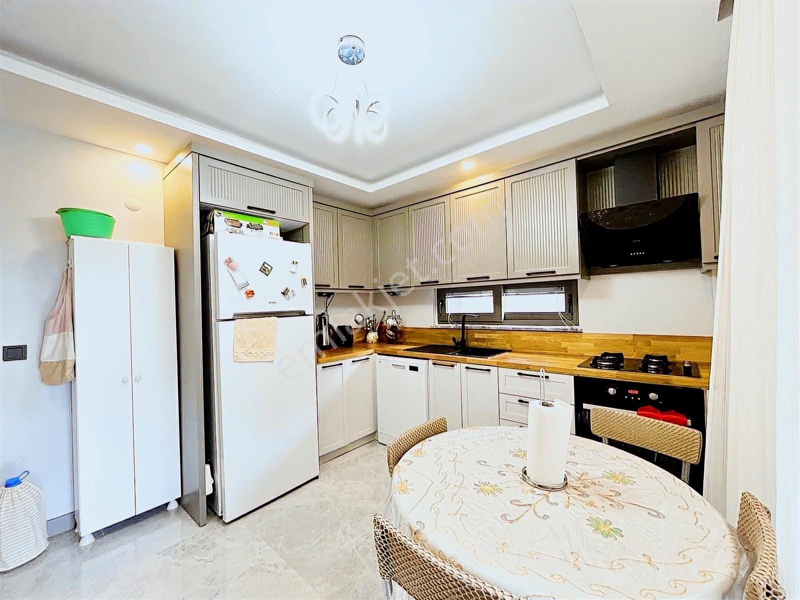 Yetkili Gürsoy'dan Altınkumda Doğalgazlı Ebeveyn Banyolu 2+1 - Görsel 15