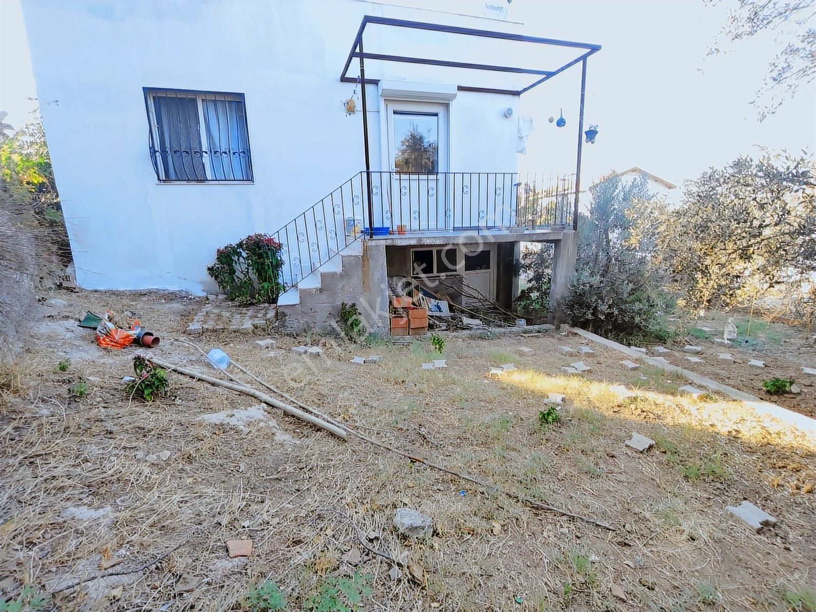 Menderes Çile Köyünde 300 M2 Arsa İçinde 3+1 Dublex Müstakil Ev - Görsel 10