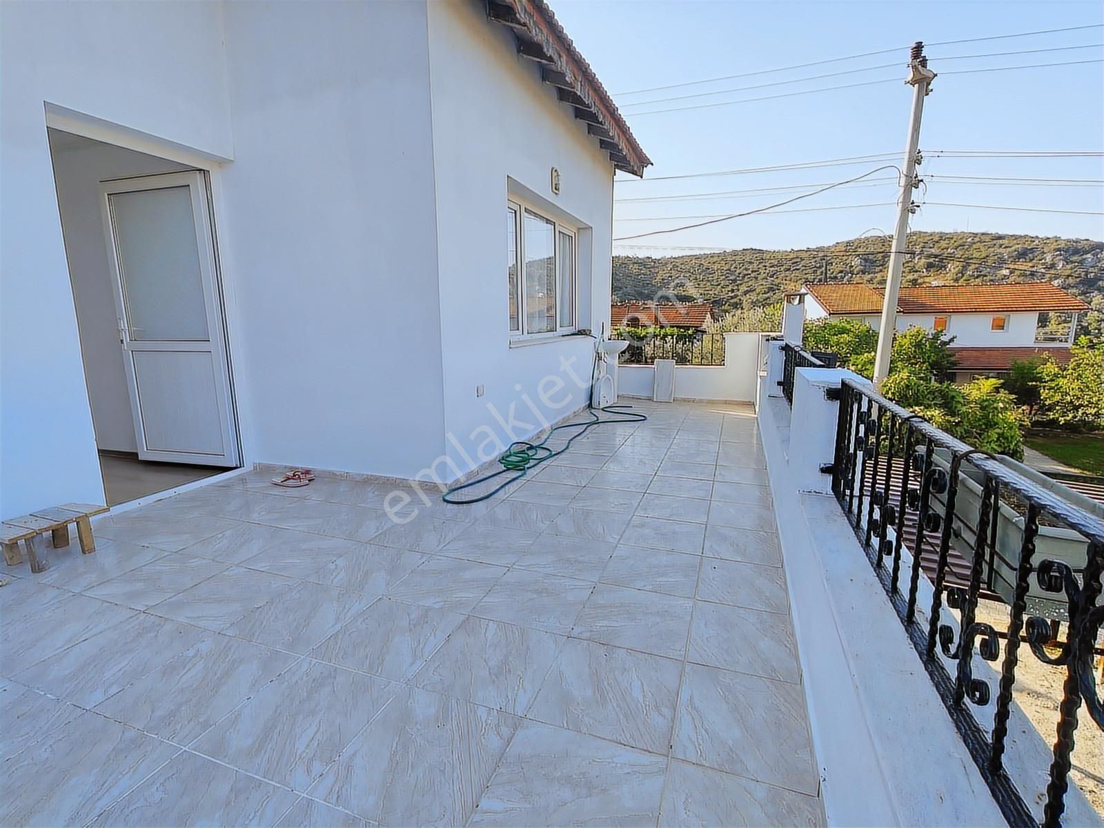 Menderes Çile Köyünde 300 M2 Arsa İçinde 3+1 Dublex Müstakil Ev - Görsel 14