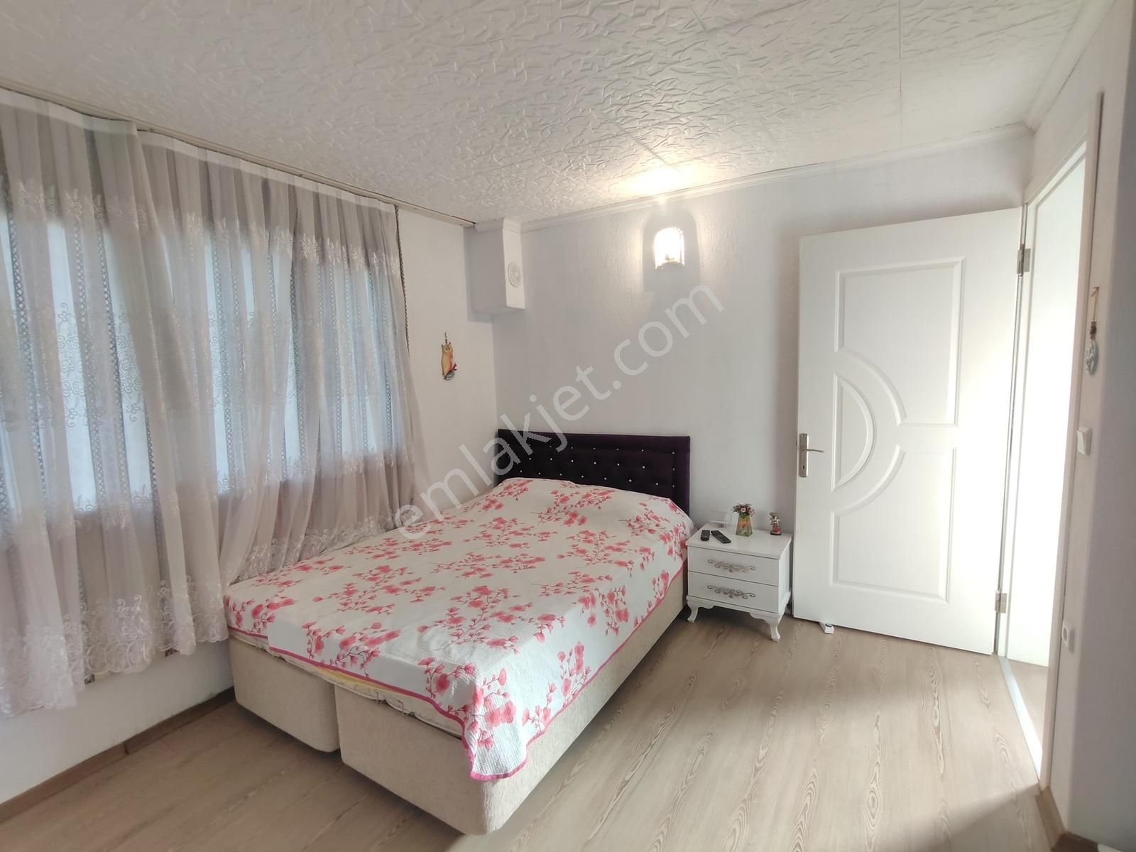 Menderes Çile Köyünde 300 M2 Arsa İçinde 3+1 Dublex Müstakil Ev - Görsel 4