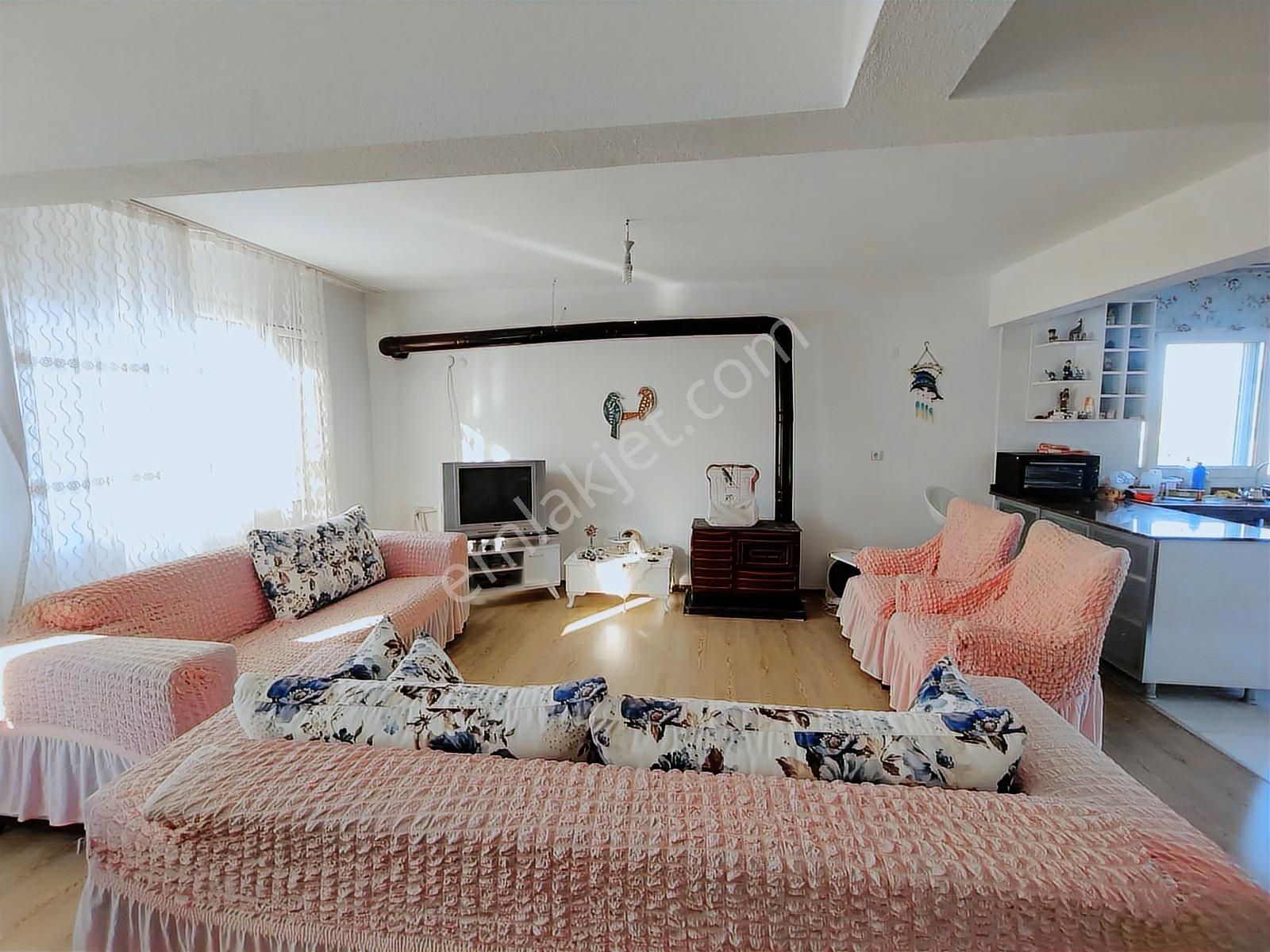 Menderes Çile Köyünde 300 M2 Arsa İçinde 3+1 Dublex Müstakil Ev - Görsel 17