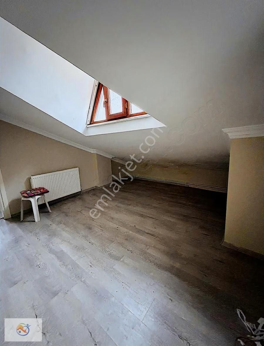 Yenidoğanda Ayrı Girişli Dubleks Satılık Daire - Görsel 12