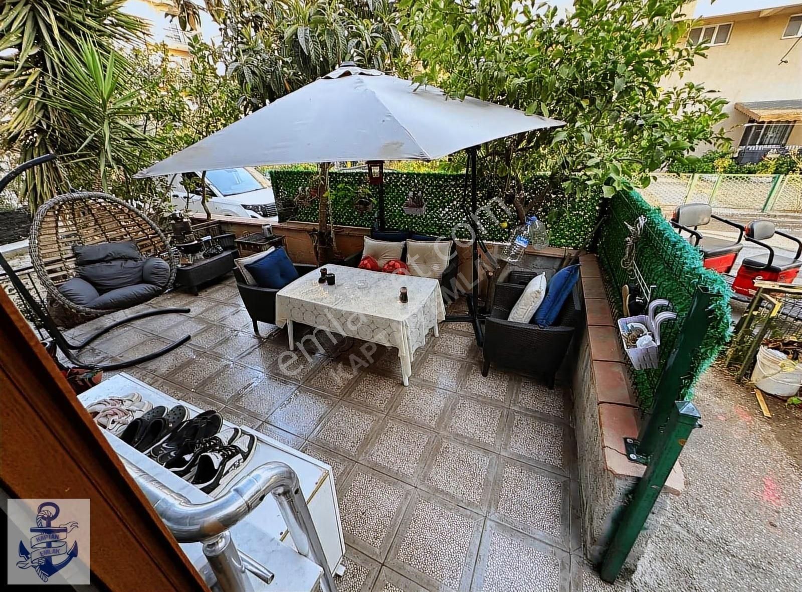 İzmir Seferihisar Ürkmez'de Bahçeli Plaja 300m 2+1 Satılık Daire