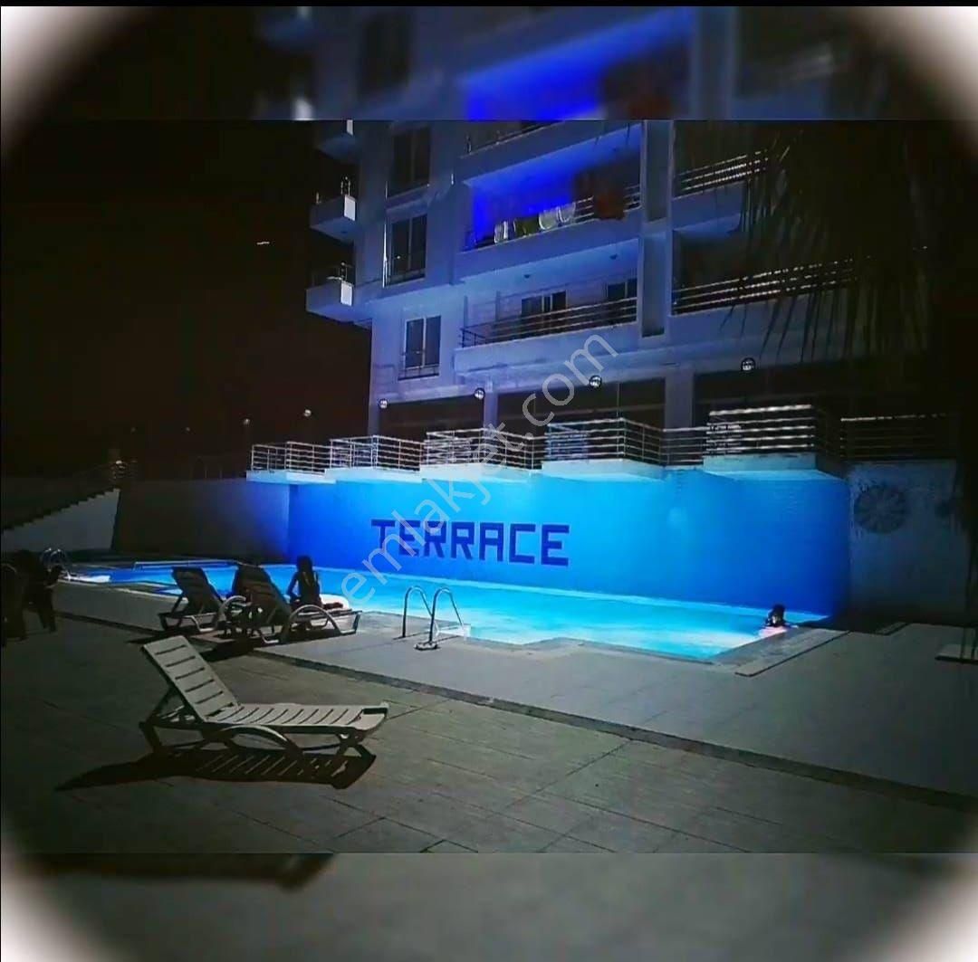 Deniz Ve Dağ Manzaralı Teraslı Havuzlu Kiralık Daire - Görsel 4