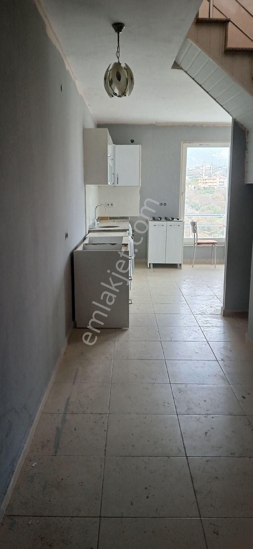 Deniz Ve Dağ Manzaralı Teraslı Havuzlu Kiralık Daire - Görsel 8