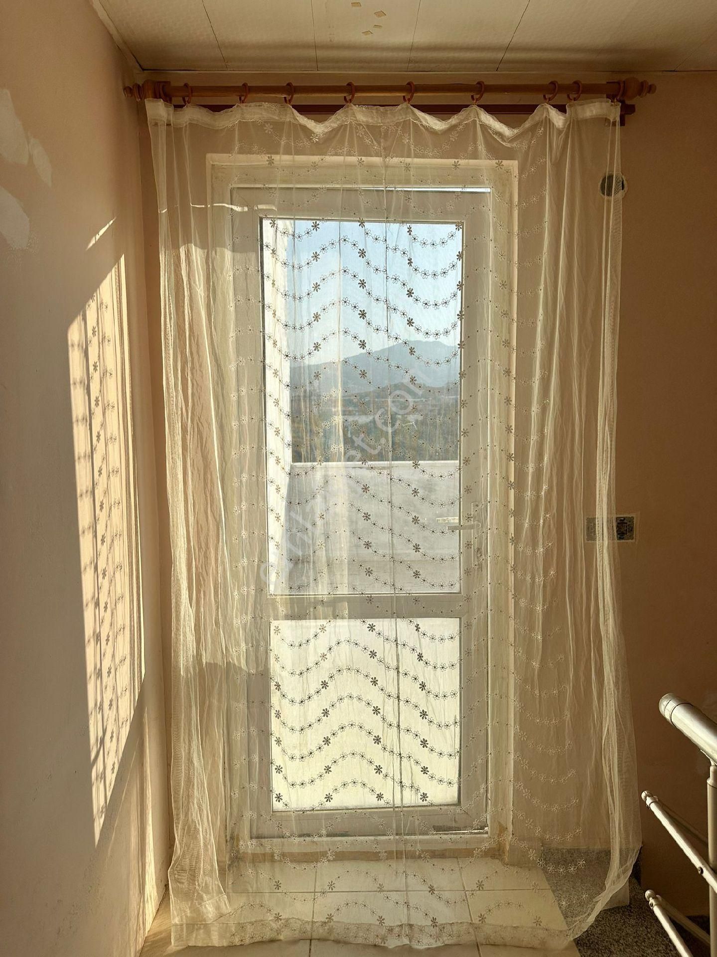 Deniz Ve Dağ Manzaralı Teraslı Havuzlu Kiralık Daire - Görsel 23