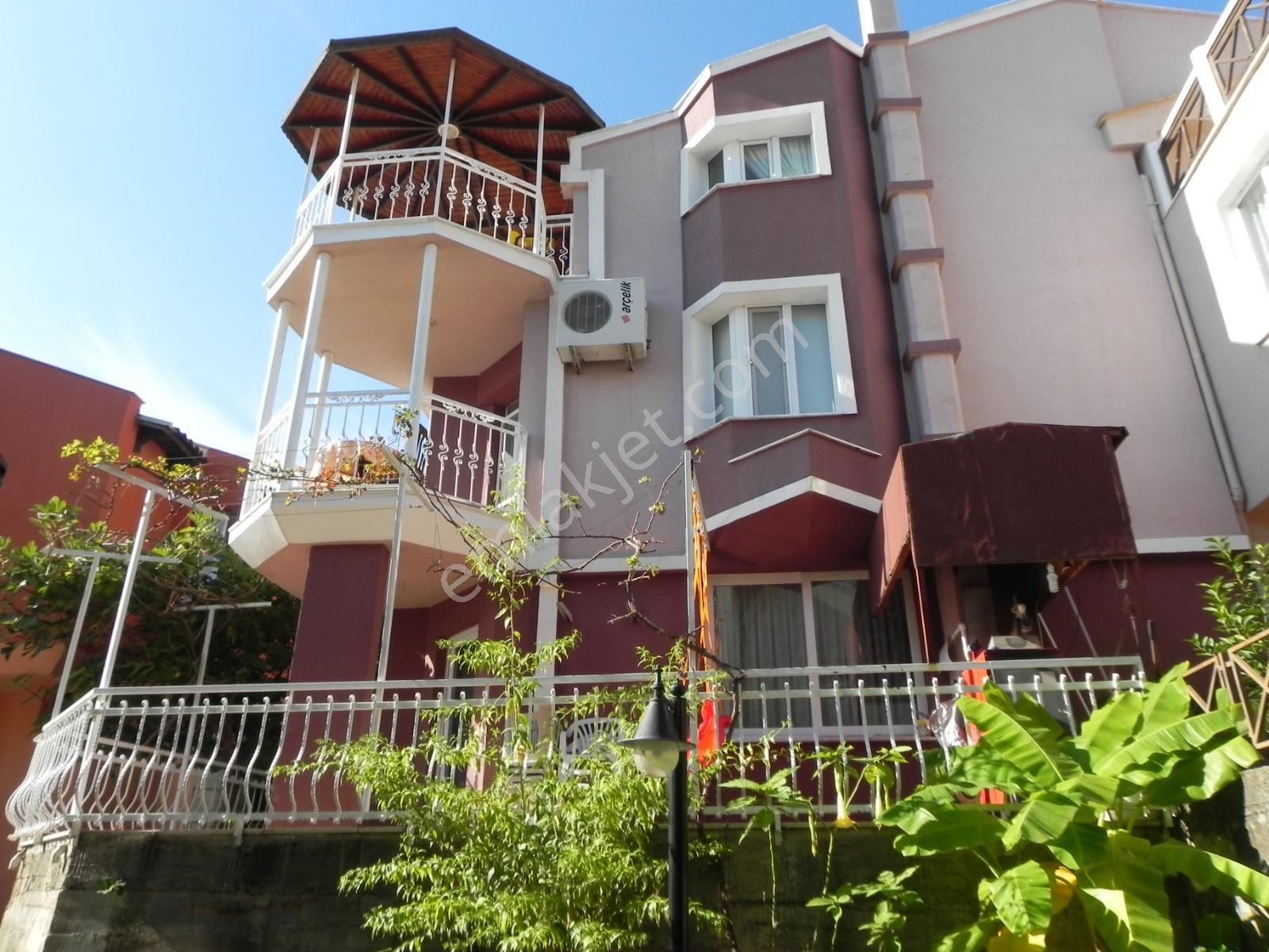 Marmaris'de Çok Sosyal Site İçinde Büyük Villa.. - Görsel 6