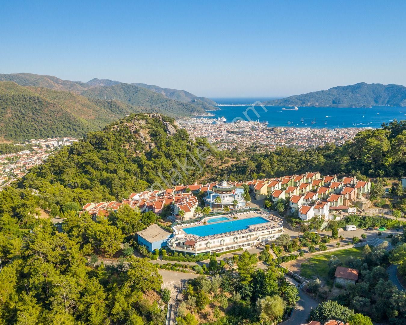 Marmaris'de Çok Sosyal Site İçinde Büyük Villa.. - Görsel 21