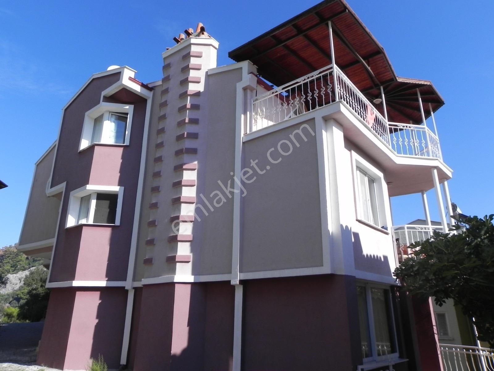 Marmaris'de Çok Sosyal Site İçinde Büyük Villa.. - Görsel 2