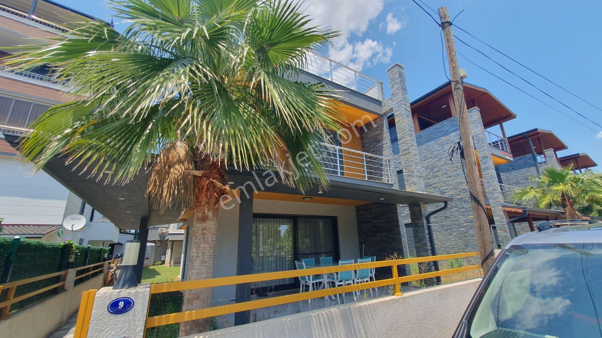 İzmir Seferihisar Payamlı’da 3+1 Havuzlu Site İçerisinde Satılık Trıpleks Yazlık - Görsel 3