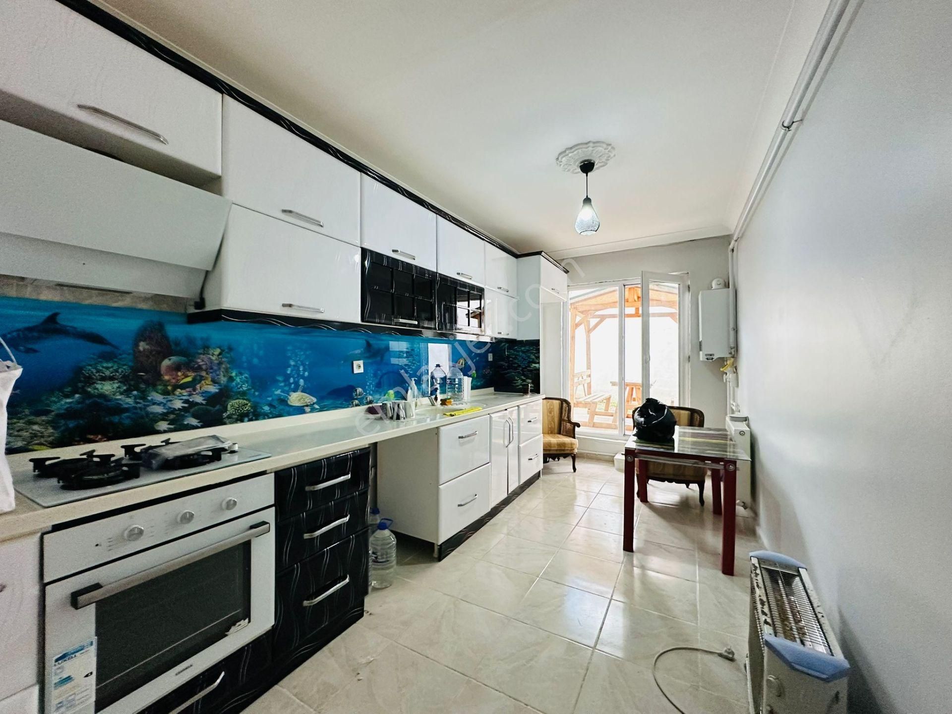 Feridunçelik'te Full Yapılı Asansörlü 2+1 Satılık Daire !!