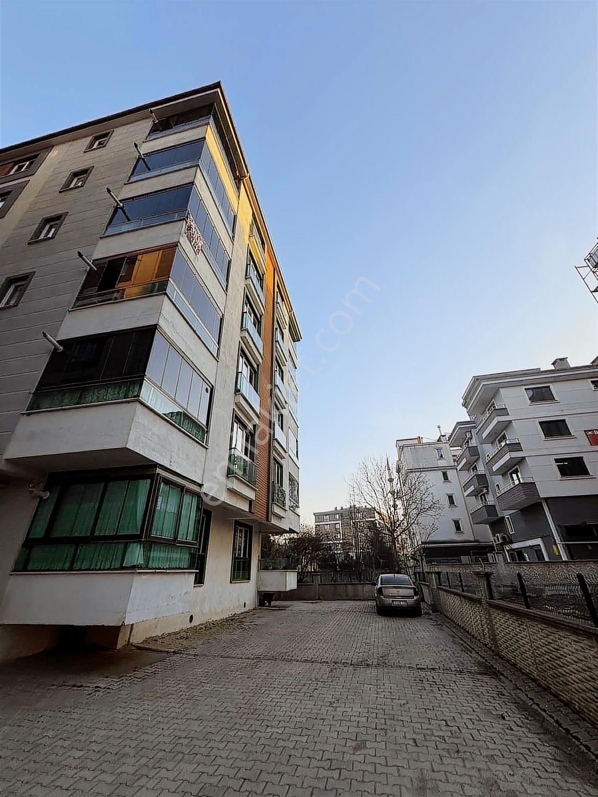 Görgülü Emlaktan Site İçinde Satılık Daire Kaçmaz Fırsat - Görsel 2