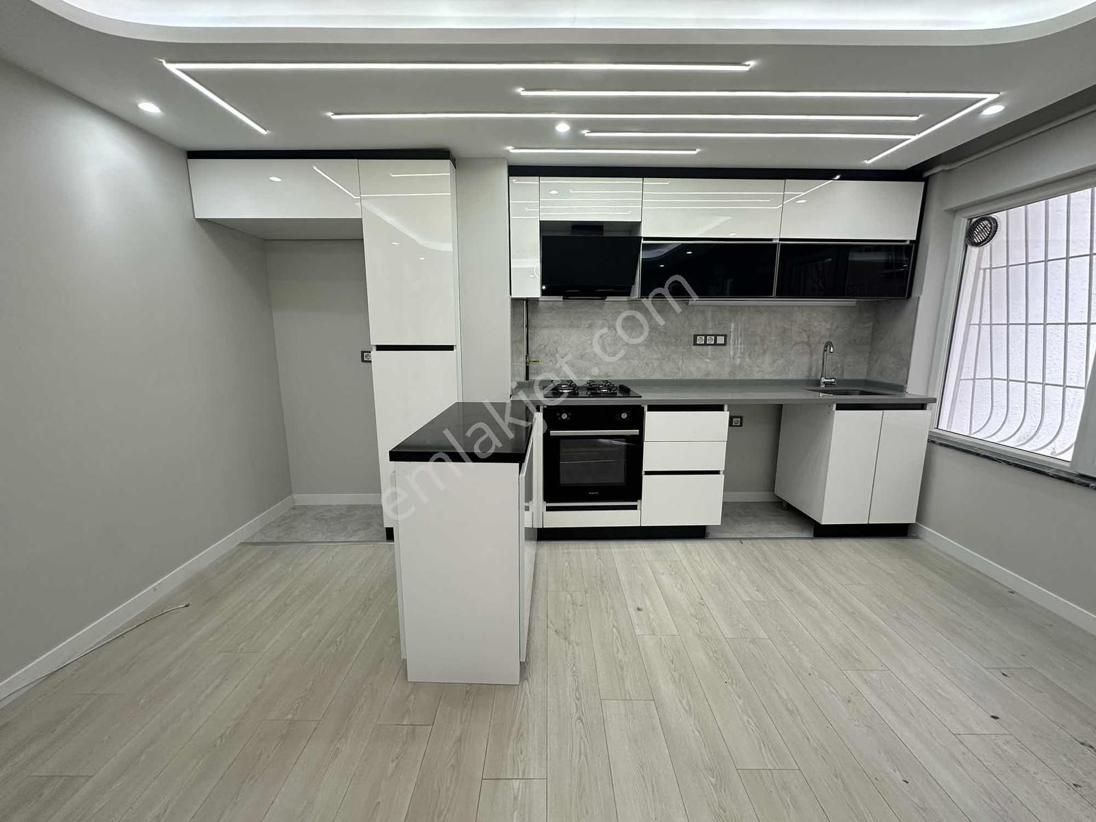 Tenor'dan Sokullu Cd. Üzeri Verandalı 3+1 Lüx Yapılı Bahçe Katı! - Görsel 19