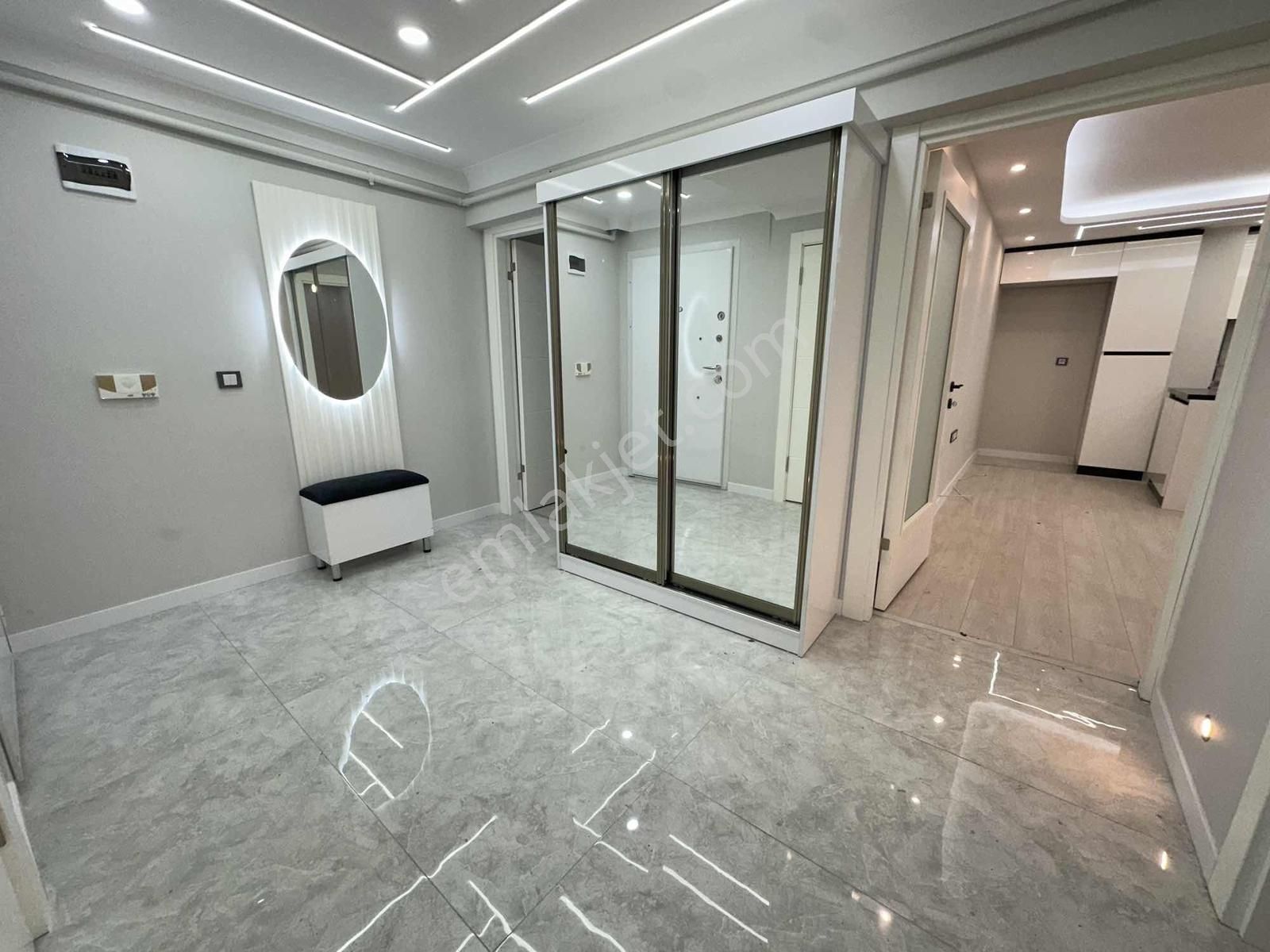 Tenor'dan Sokullu Cd. Üzeri Verandalı 3+1 Lüx Yapılı Bahçe Katı! - Görsel 17