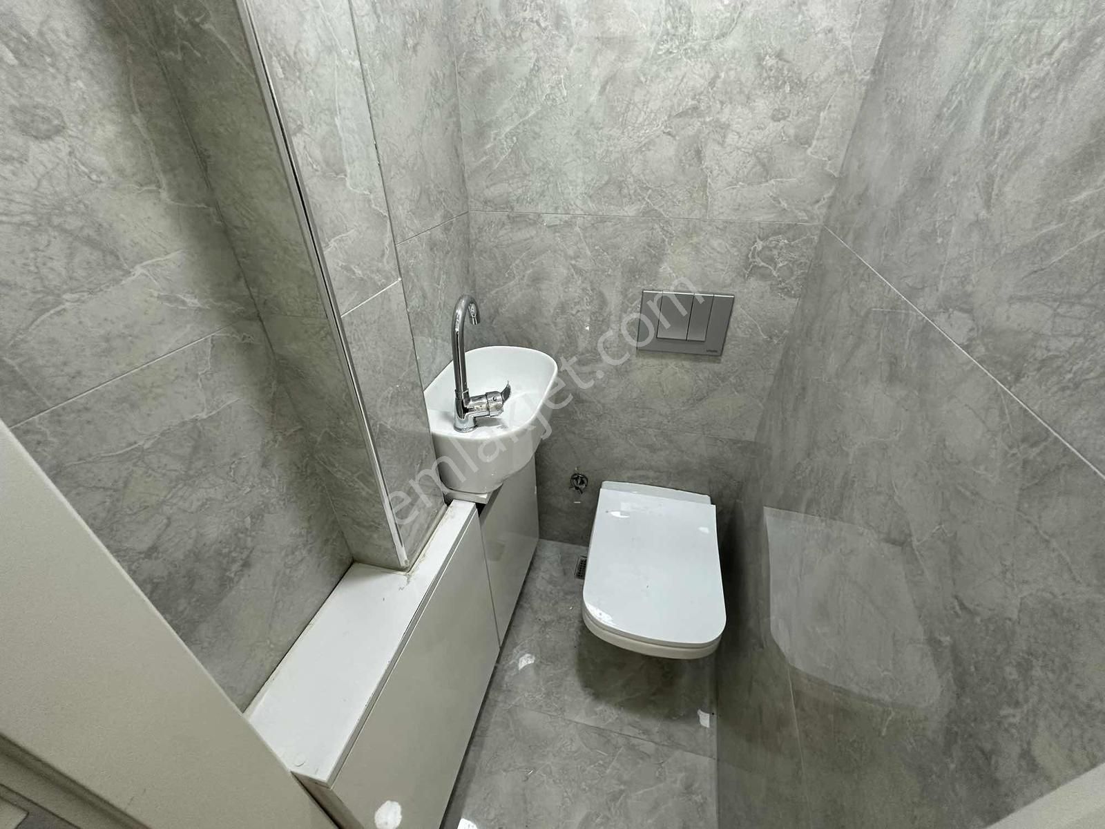 Tenor'dan Sokullu Cd. Üzeri Verandalı 3+1 Lüx Yapılı Bahçe Katı! - Görsel 4