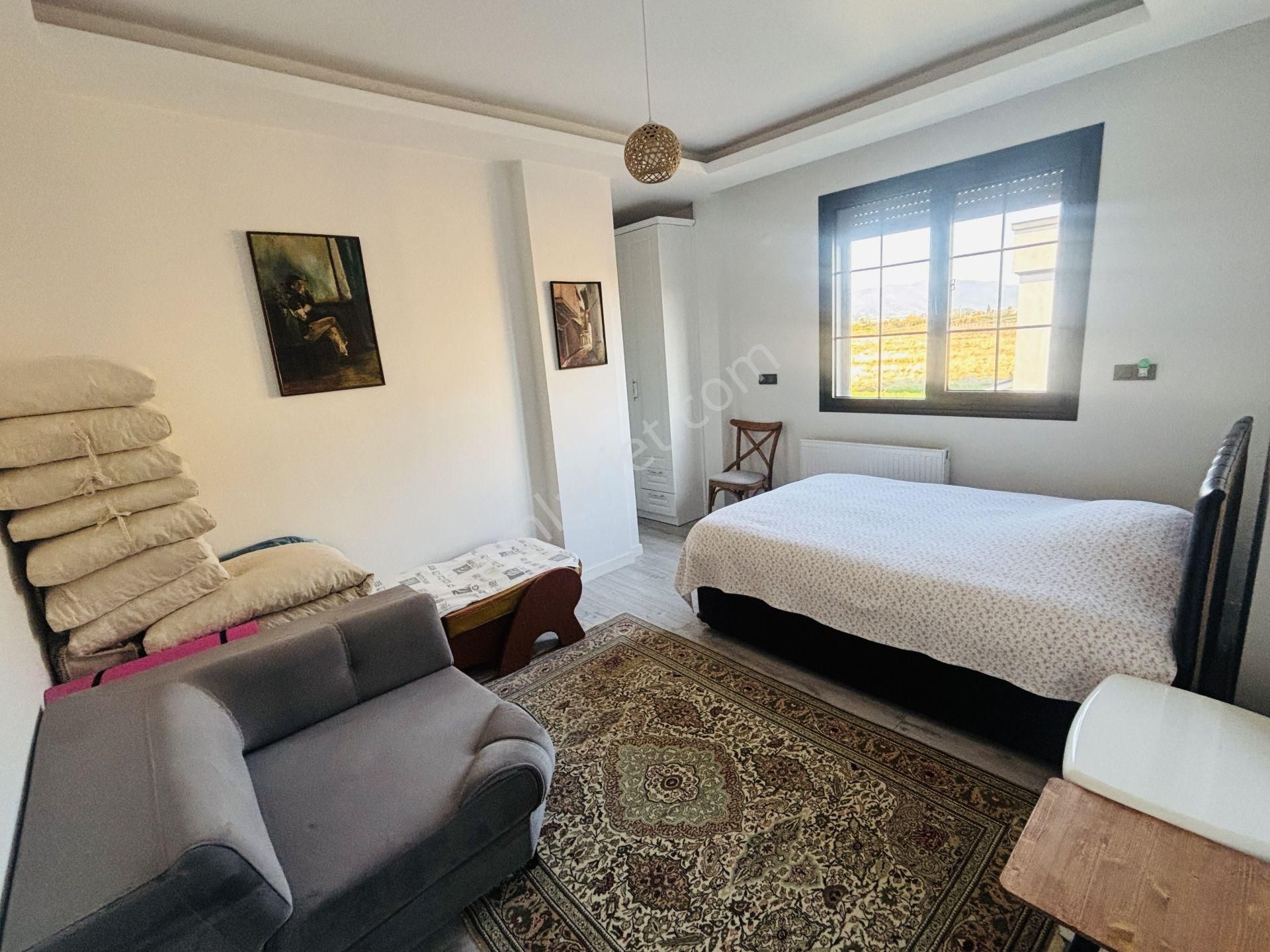 İzmir Seferihisar Cumhuriyet Mahallesi’nde 3+1 Müstakil Tripleks Yazlık Villa - Görsel 26