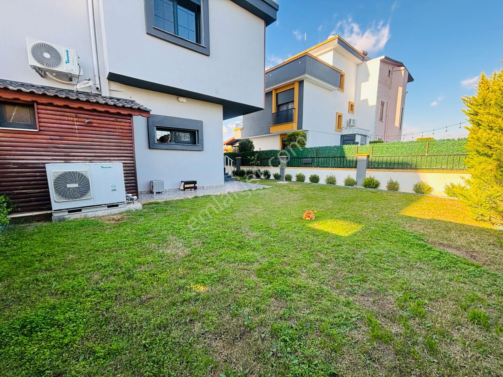 İzmir Seferihisar Cumhuriyet Mahallesi’nde 3+1 Müstakil Tripleks Yazlık Villa - Görsel 15