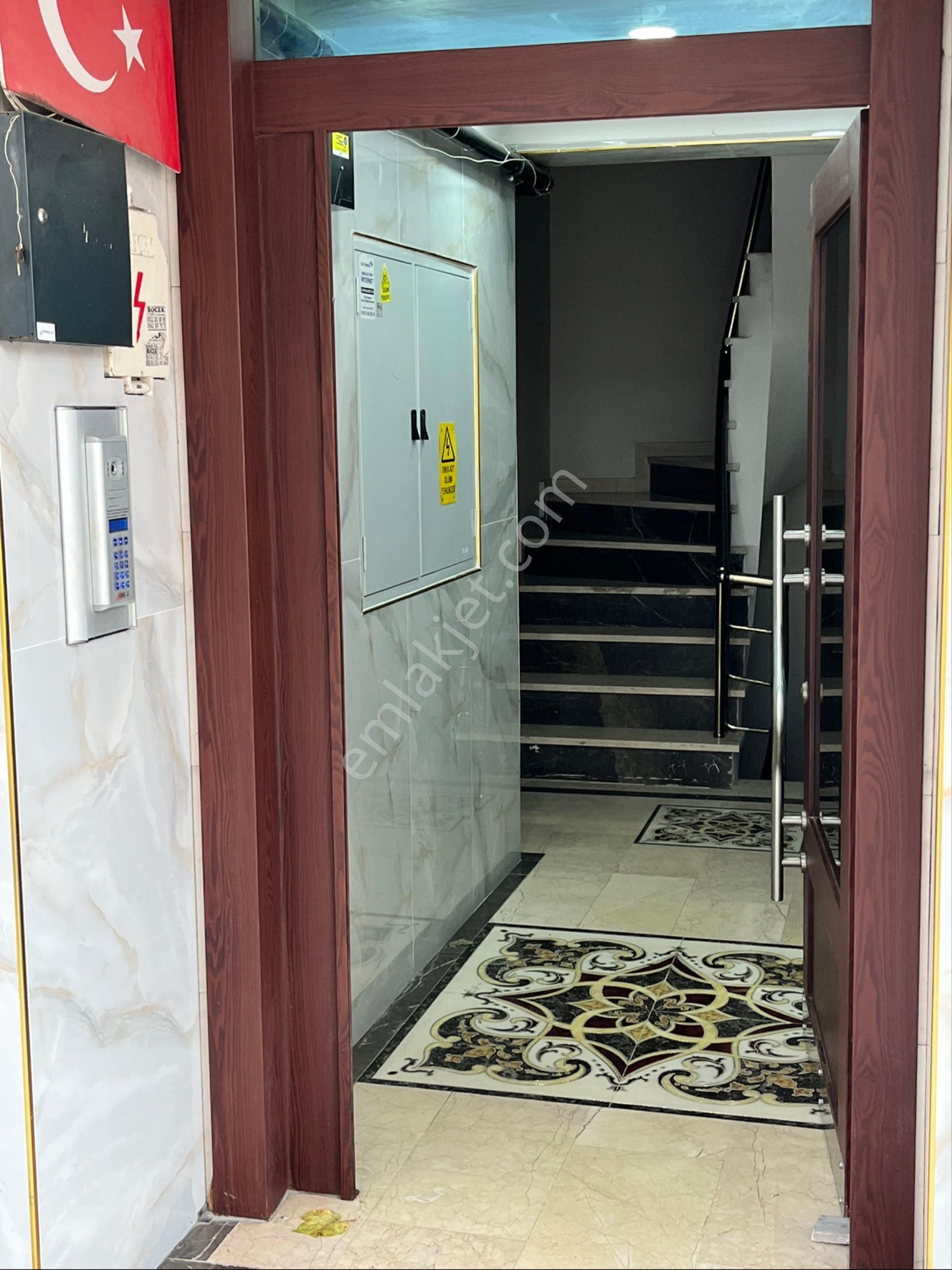 Cihangir Mahallesi'nde Yeni Binada Kullanışlı Satılık Daire - Görsel 11