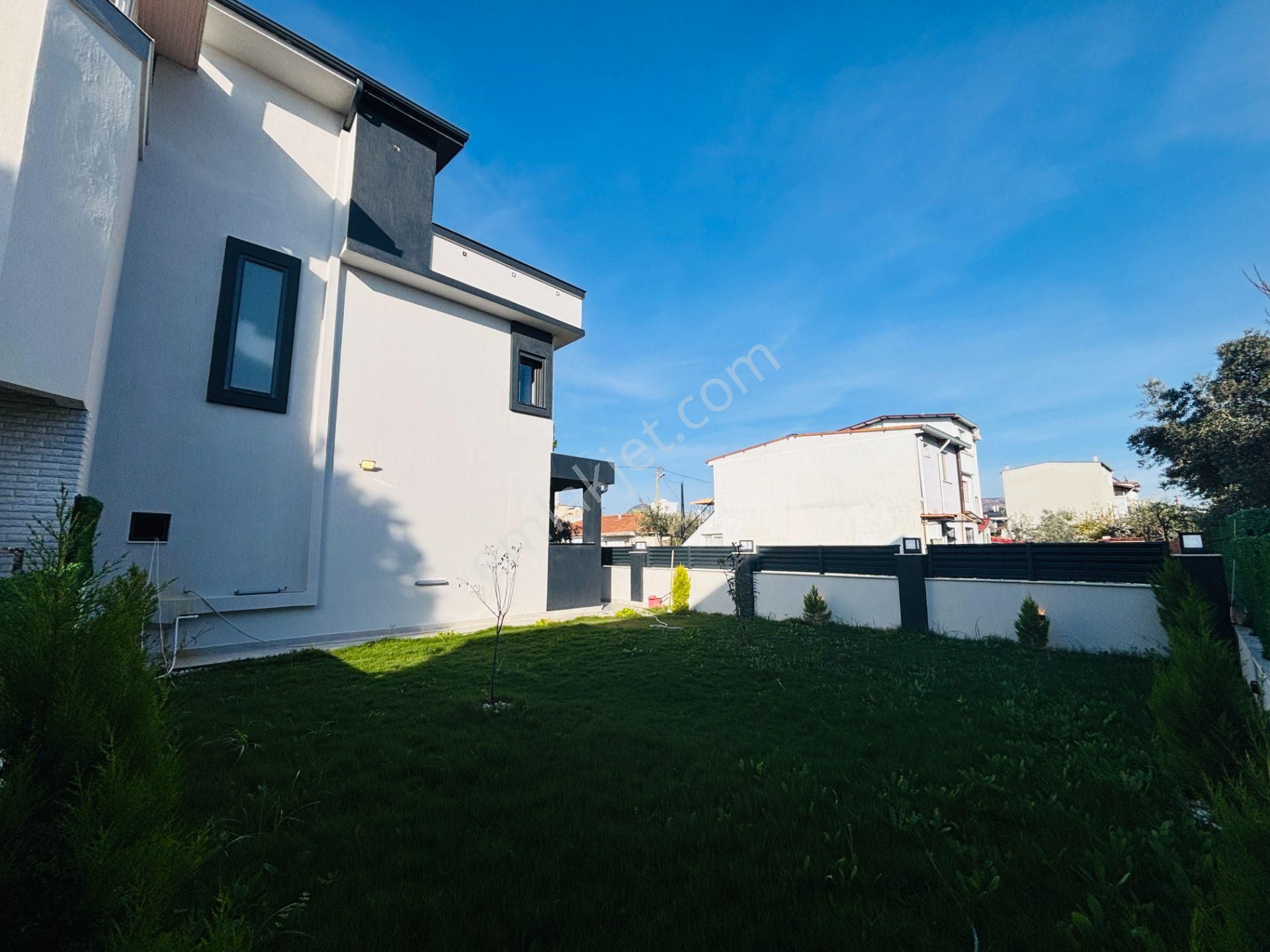 İzmir Seferihisar Doğanbey'de 210m2 Bağımsız Lüks Bahçeli Satılık 3+1 Villa - Görsel 14