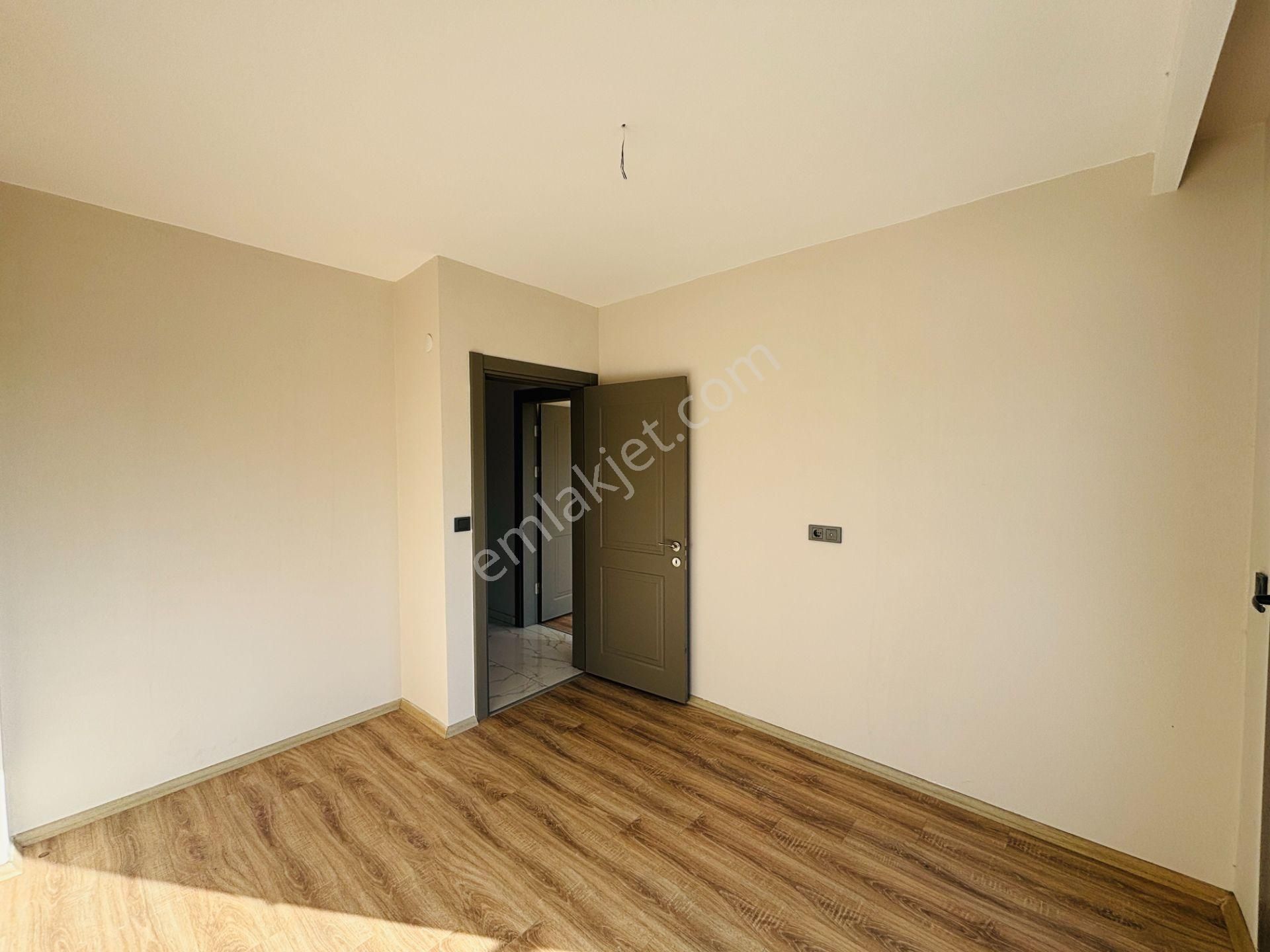 İzmir Seferihisar Atatürk Mahallesi’nde Denize Sıfır Müstakil Tapulu 3+1 Tripleks Yazlık Villa - Görsel 24