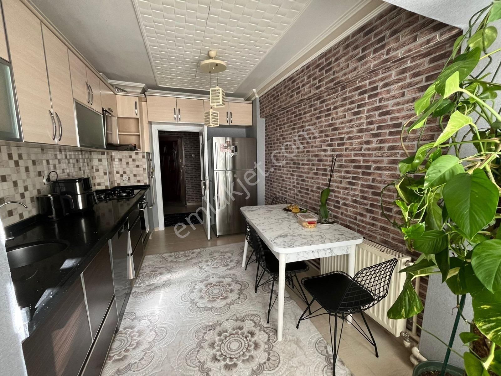 Mareşal Çakmak Mah'de 3+1 Merkezi Konumda Yapılı Daire!! - Görsel 3