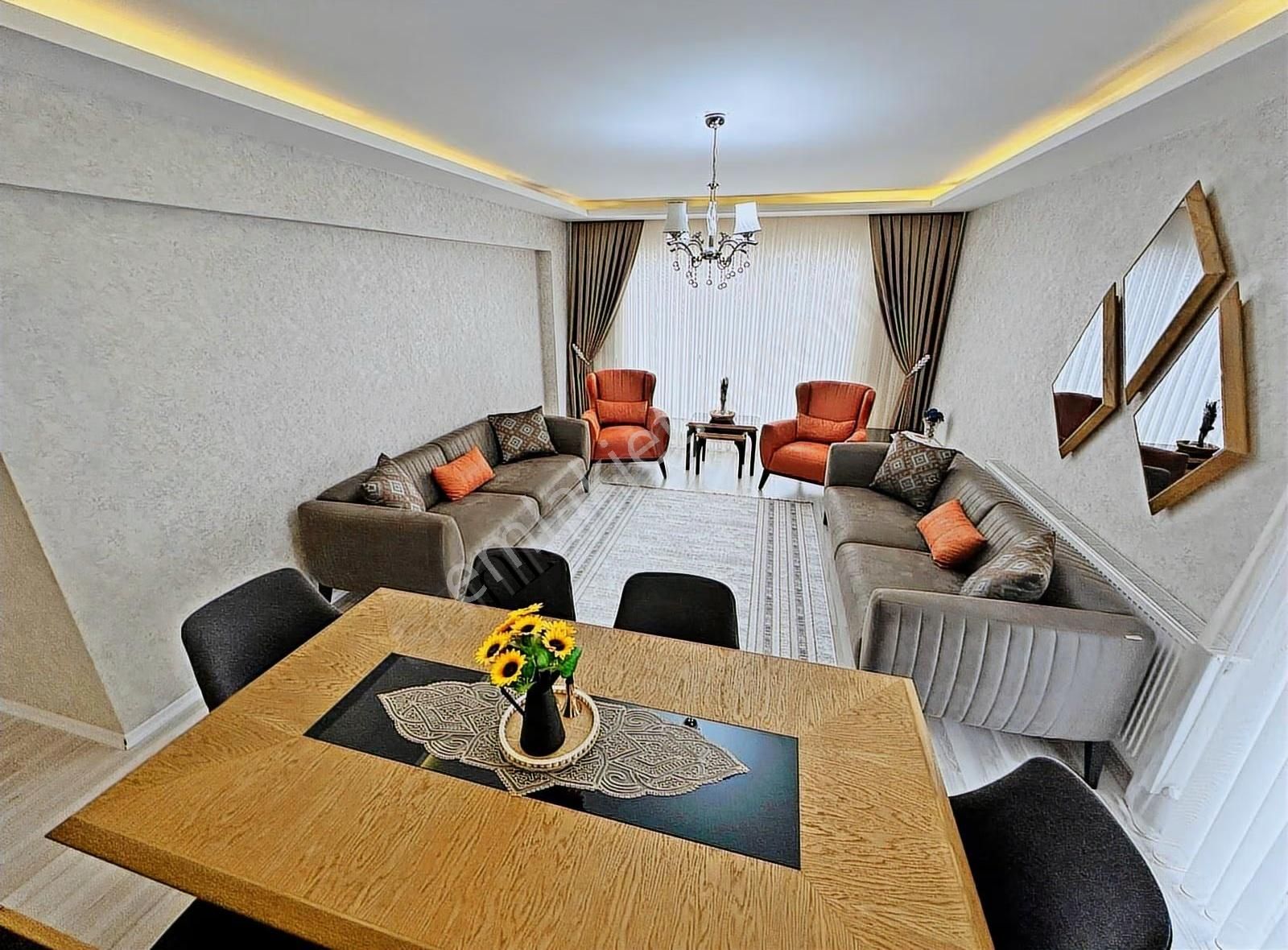 Acill Cadde Yakını Full Yapılı Orta Katta Ucuzzz Geniş 3+1 Daire