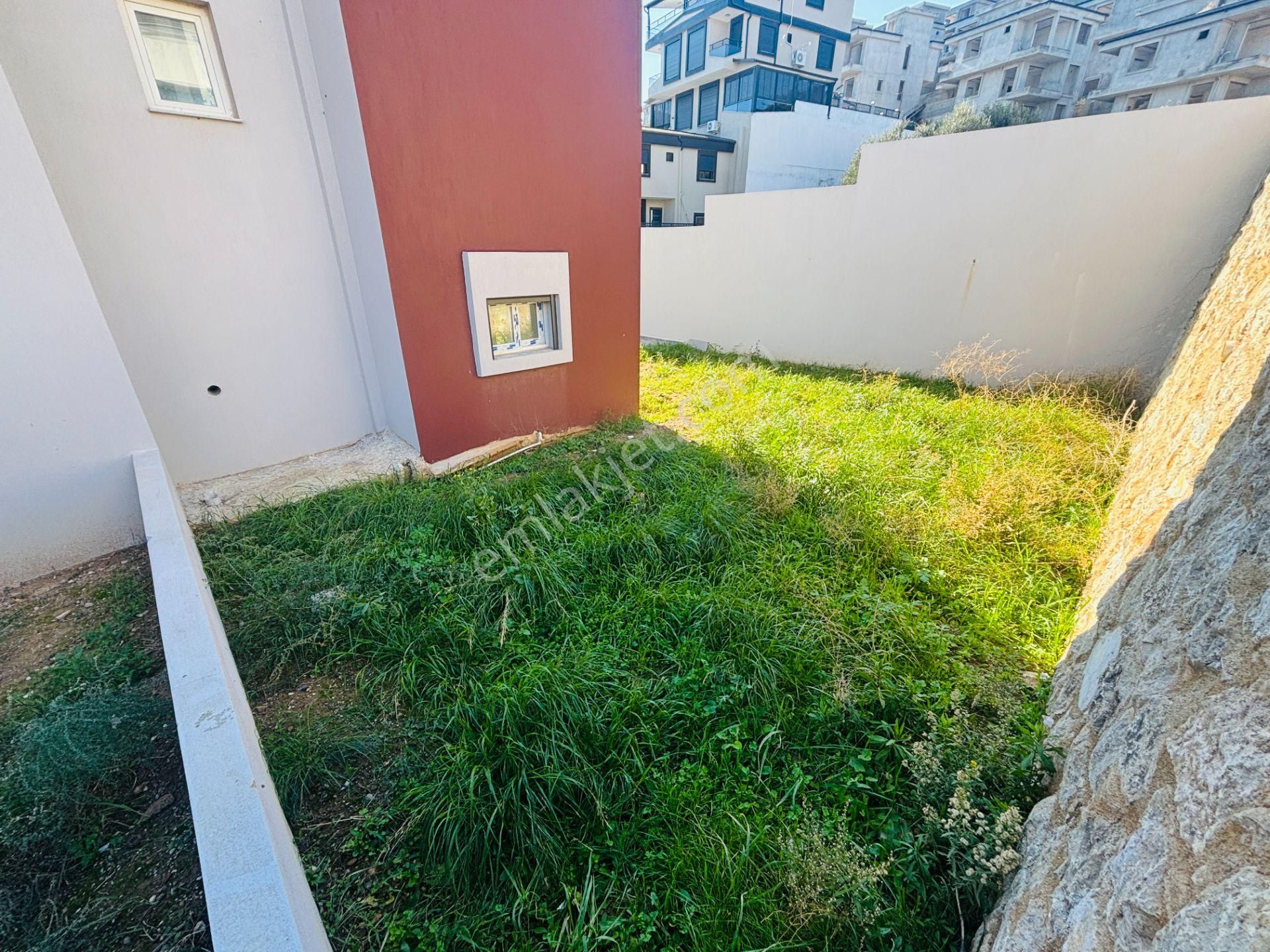 İzmir Seferihisar Doğanbey'de 200 M² Brüt Sıfır Bahçeli 3+1 Satılık Villa - Görsel 13