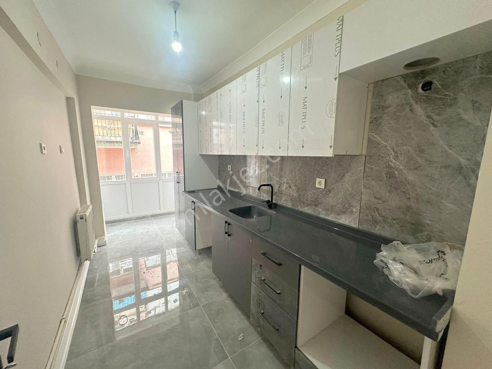 Şafak'tan A.eğlence Yakını 3+1 Lüks Yapılı Orta Kat Ön Cephe - Görsel 8