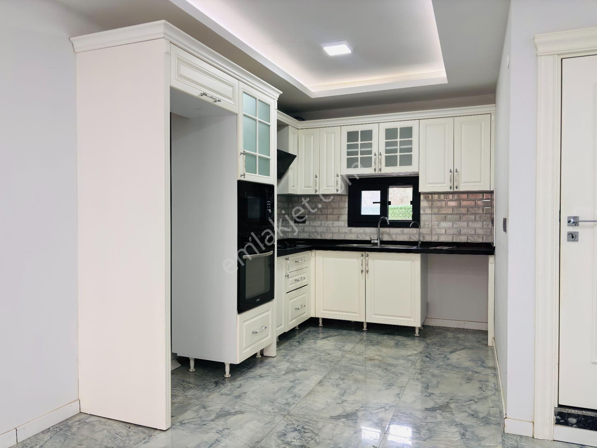 İzmir Seferihisar Payamlı Mahallesi’nde Ebeveyn Banyolu 3+1 Tripleks Yazlık - Görsel 8