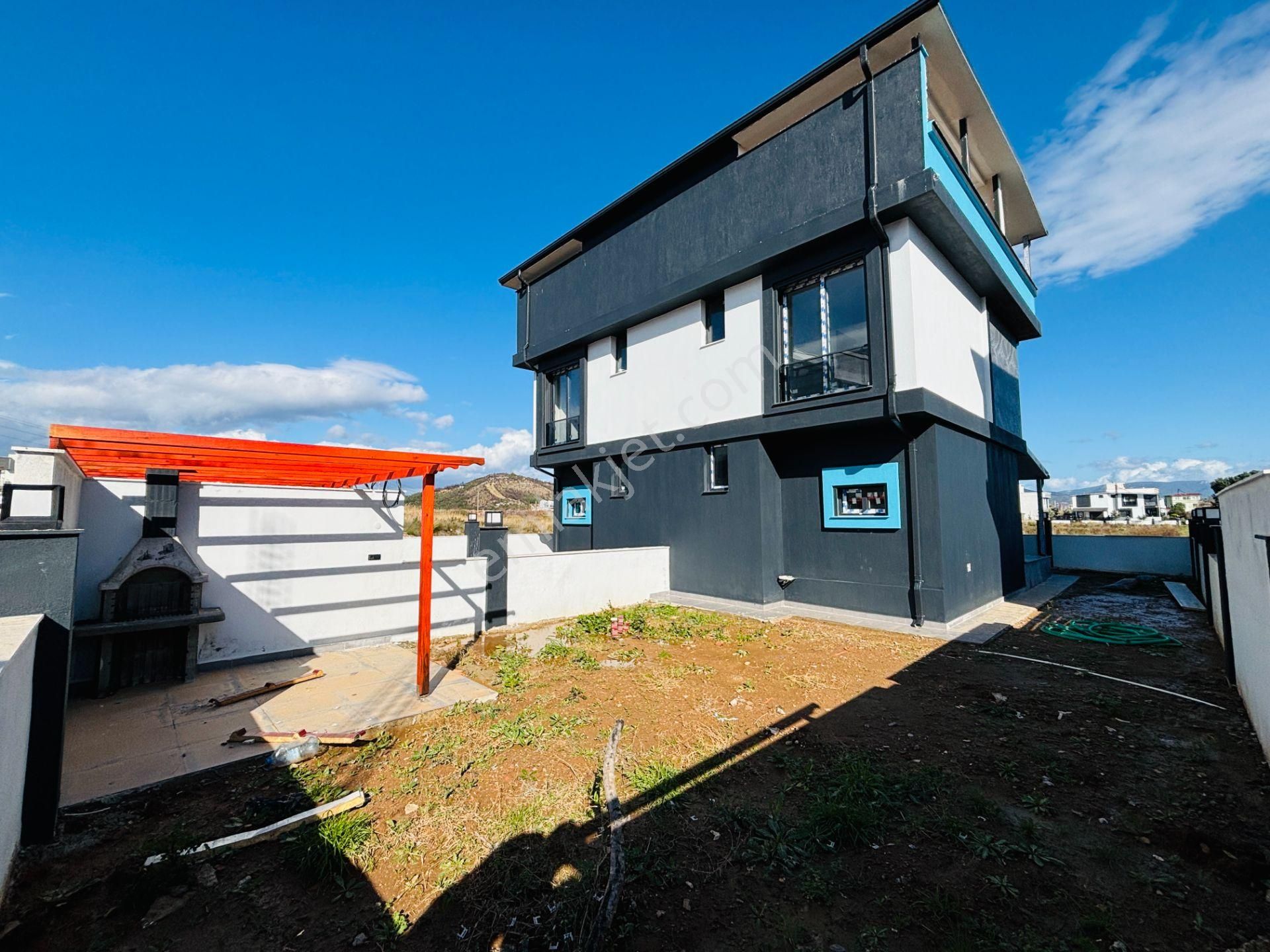 İzmir Seferihisar Cumhuriyet’de Güzel Konumda 3+1 Tripleks Yazlık Villa - Görsel 8