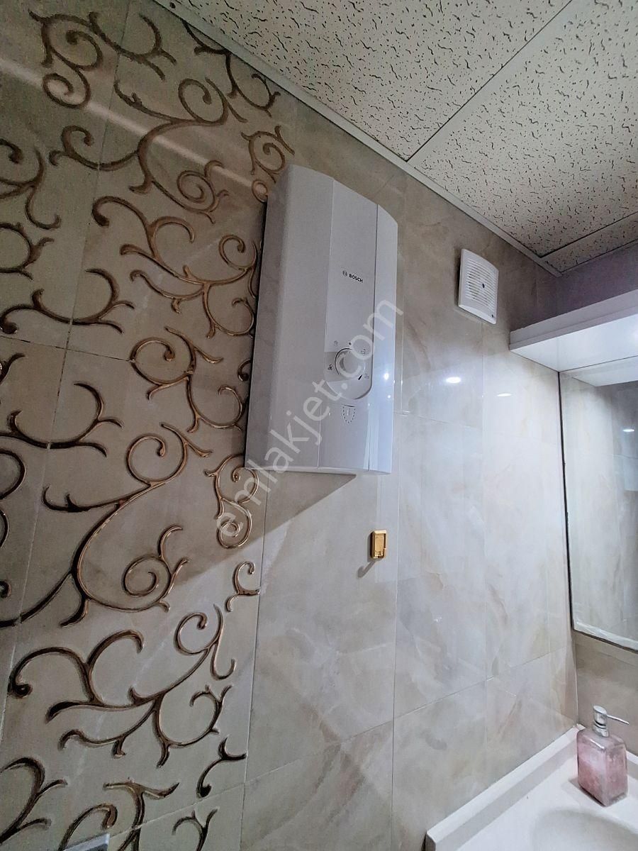 Kuşadası Sahile,çarşıya 5dk Deniz Manzaralı 1+1 Daire Satılıktır - Görsel 13