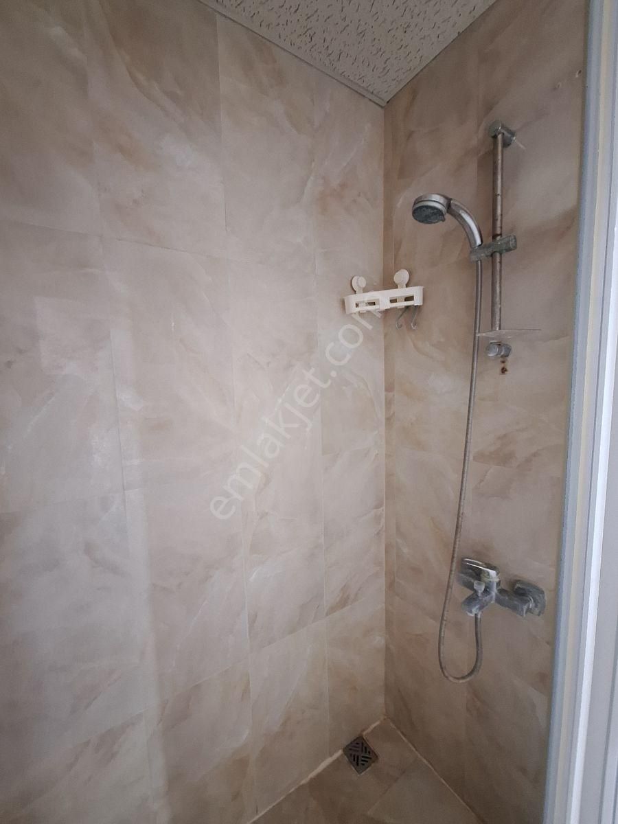 Kuşadası Sahile,çarşıya 5dk Deniz Manzaralı 1+1 Daire Satılıktır - Görsel 16