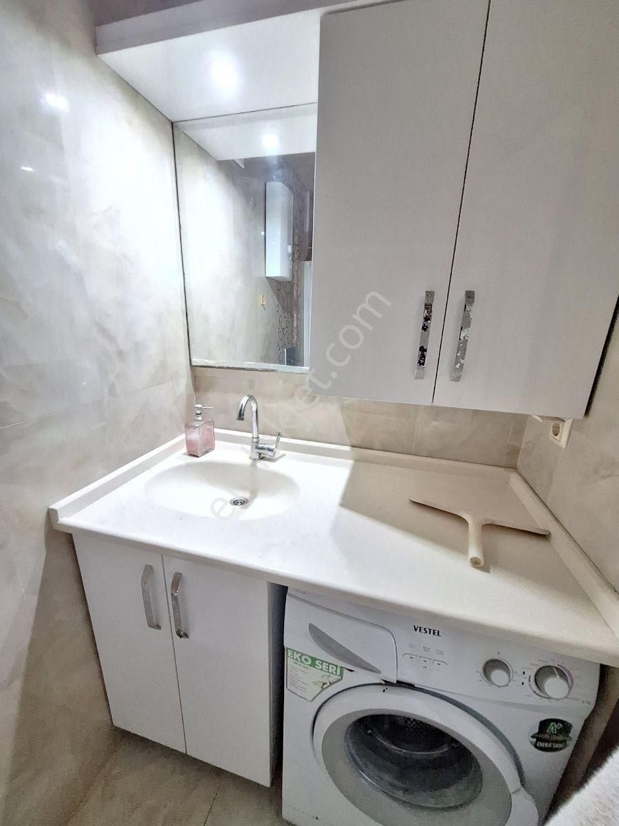 Kuşadası Sahile,çarşıya 5dk Deniz Manzaralı 1+1 Daire Satılıktır - Görsel 14