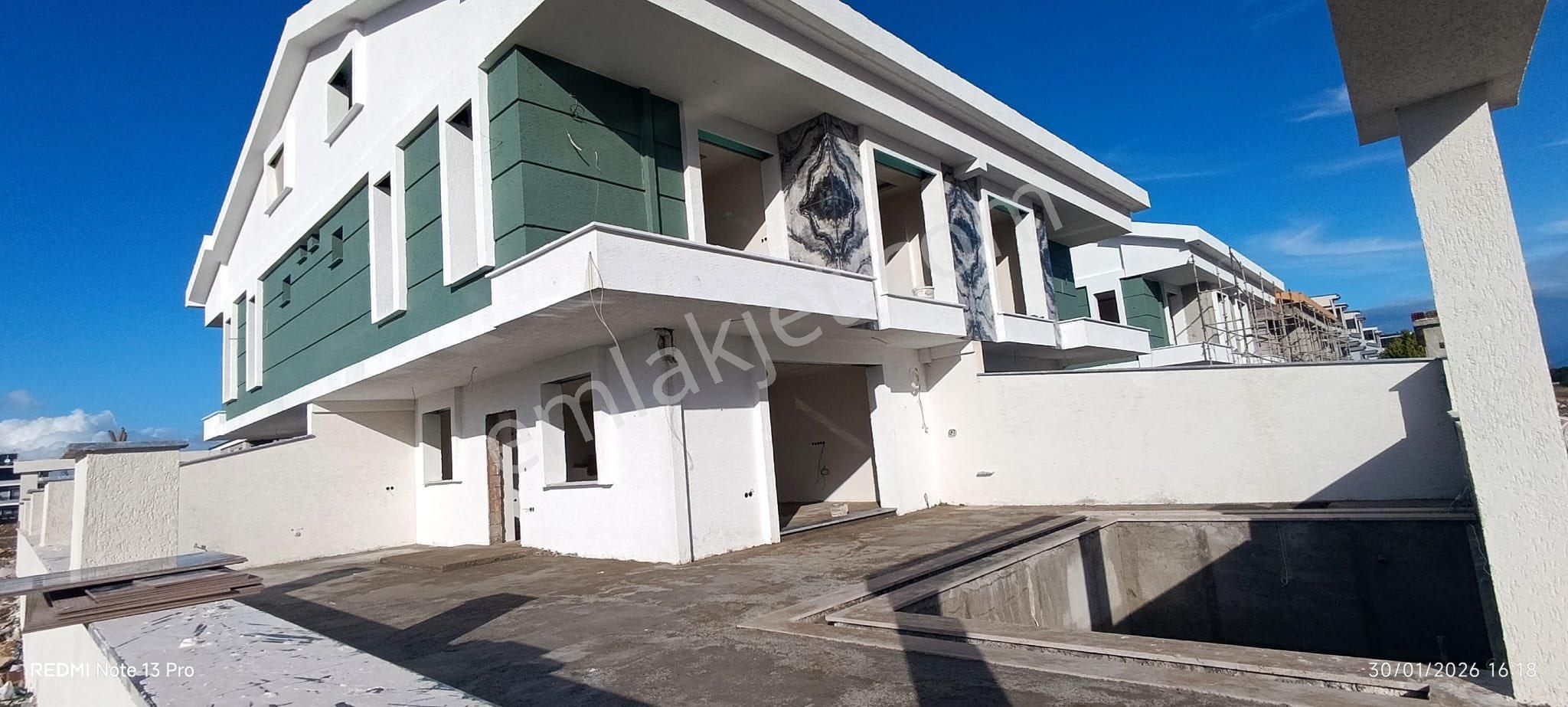 Efeler’de 3+1 Tam Müstakil Ultra Lüks Villa - Görsel 3