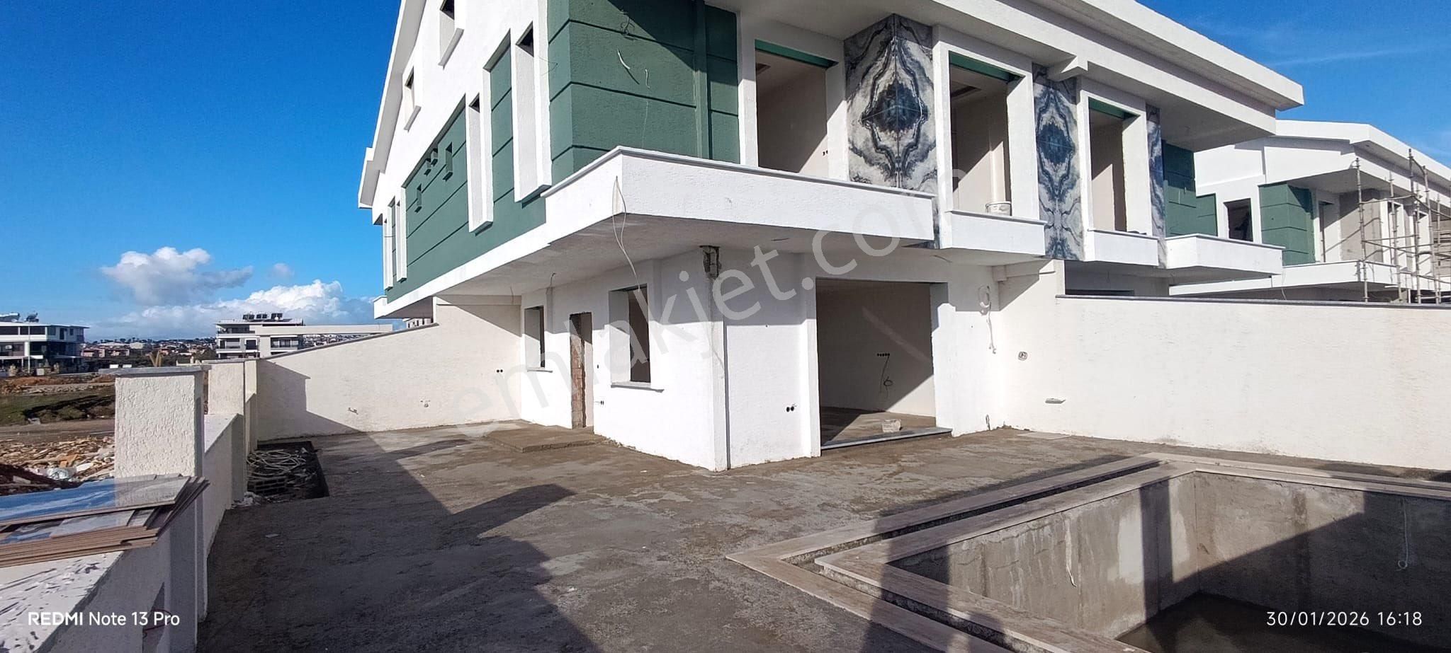 Efeler’de 3+1 Tam Müstakil Ultra Lüks Villa - Görsel 2