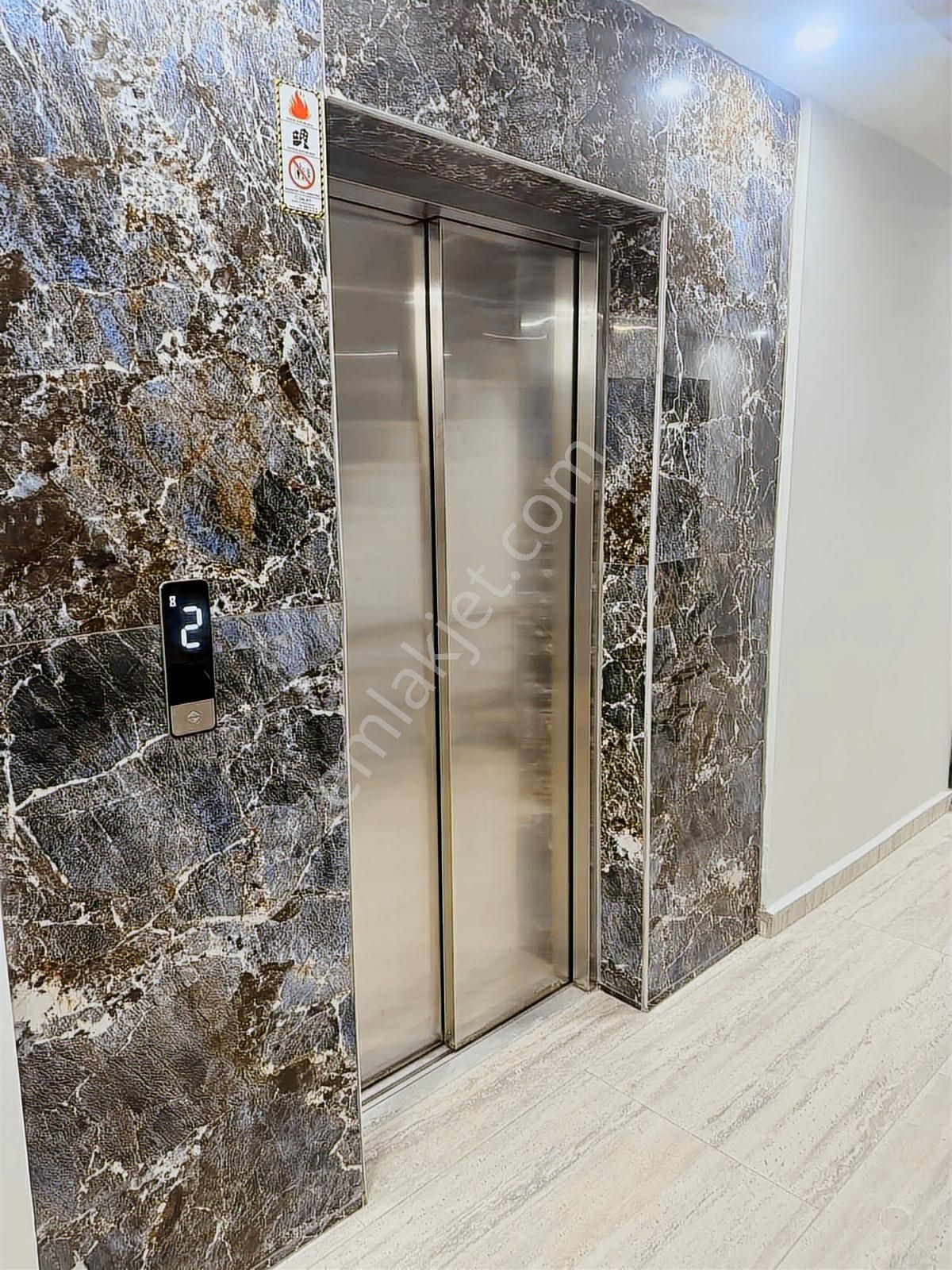 Çokkorkmazdan Altınovada Sıfır 2+1 Asansörlü Daire - Görsel 14