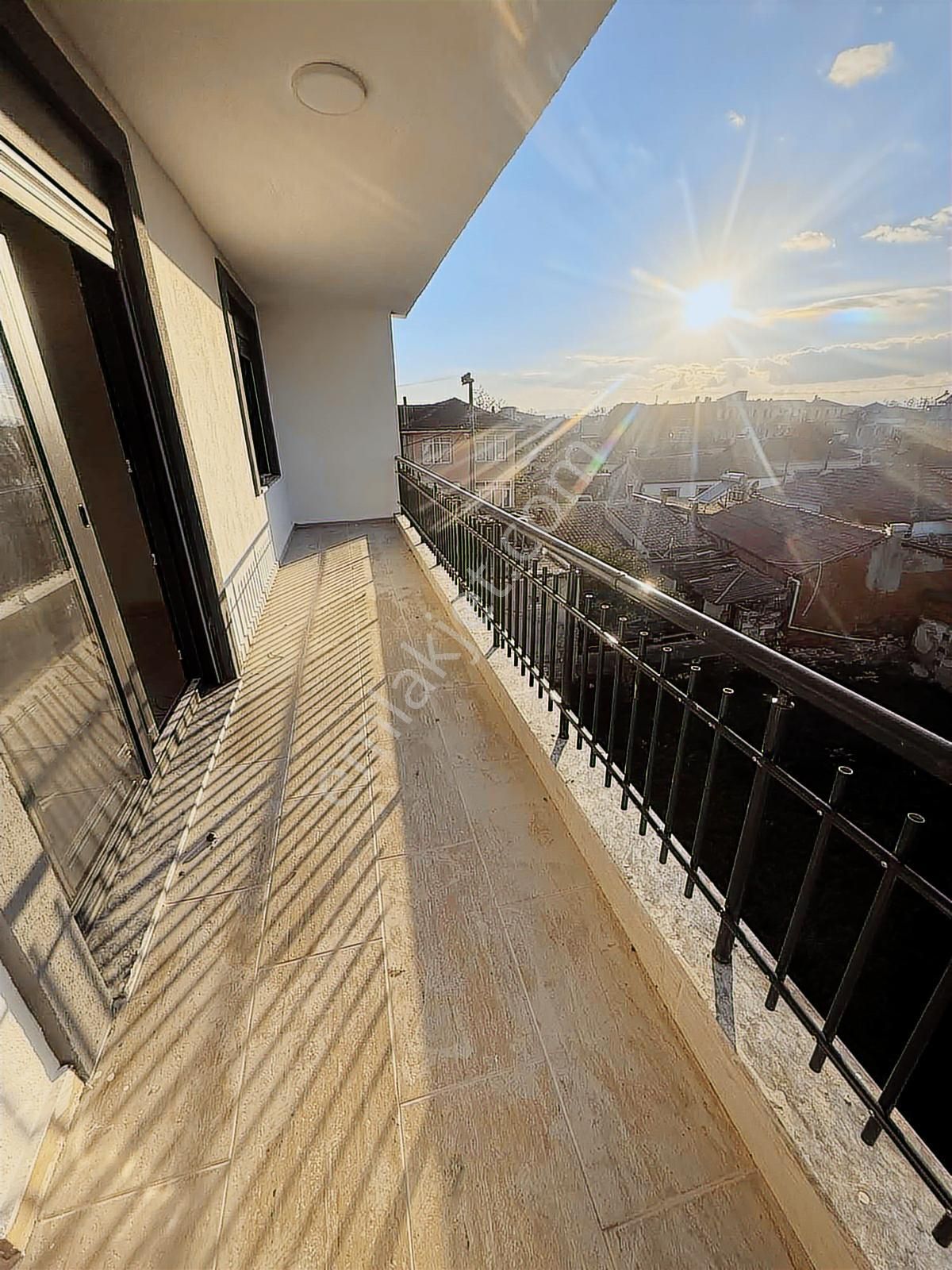 Çokkorkmazdan Altınovada Sıfır 2+1 Asansörlü Daire