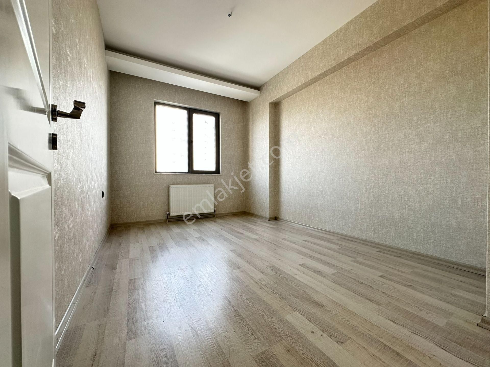 Pursaklar Mehmet Zengin Emlak'tan Kapalı Otoparklı Hstane Yakını 3.kat 4+1 Daire Daire - Görsel 25