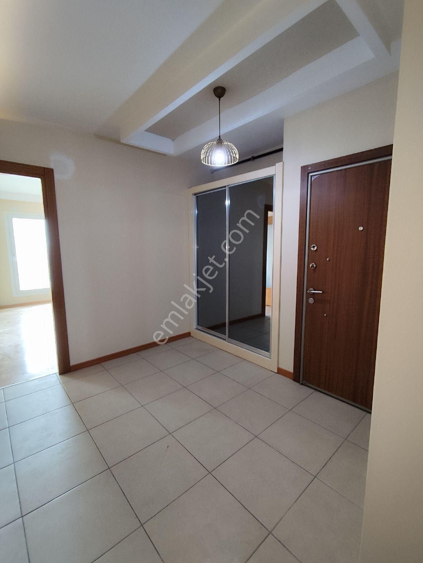 Kıyıboyunda 3+1 Eşyalı Doğalgazlı Güvenlikli Havuzlu Kiralık Daire - Görsel 21